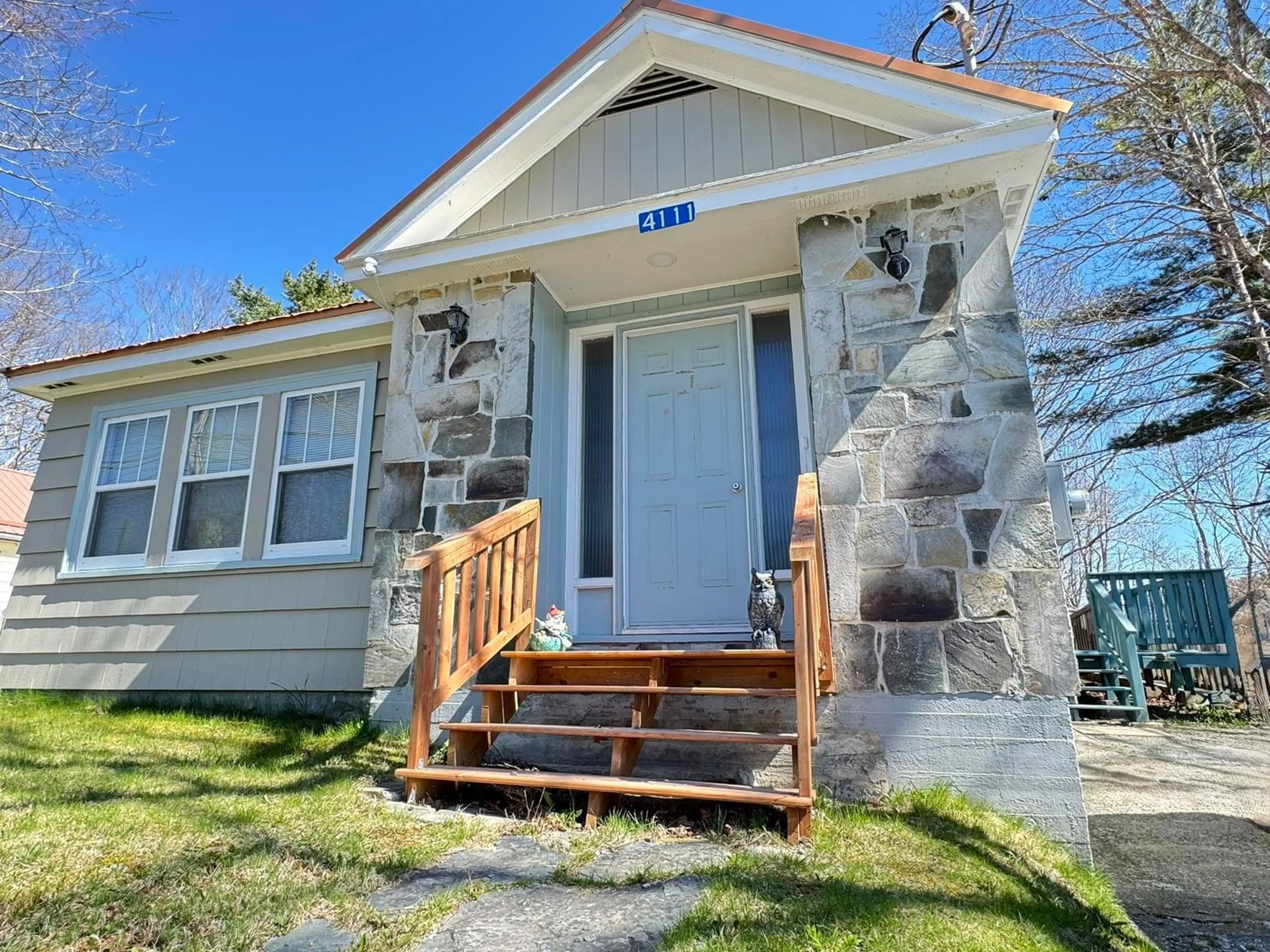 Home with vinyl exterior material, street for 4111 Highway 3, Brooklyn Nova Scotia B0J 1H0
