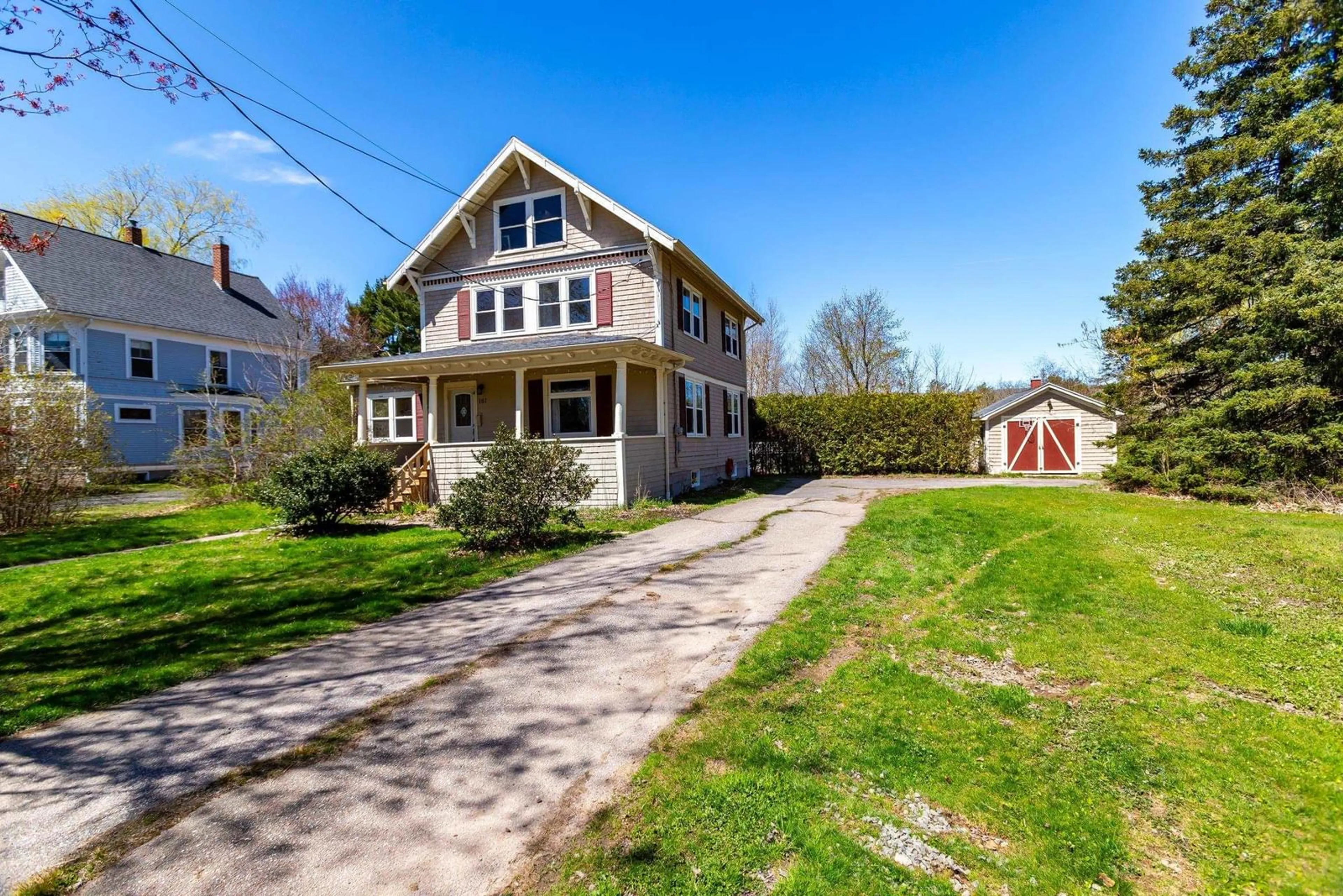 A pic from outside/outdoor area/front of a property/back of a property/a pic from drone, street for 161 Granville St, Bridgetown Nova Scotia B0S 1C0