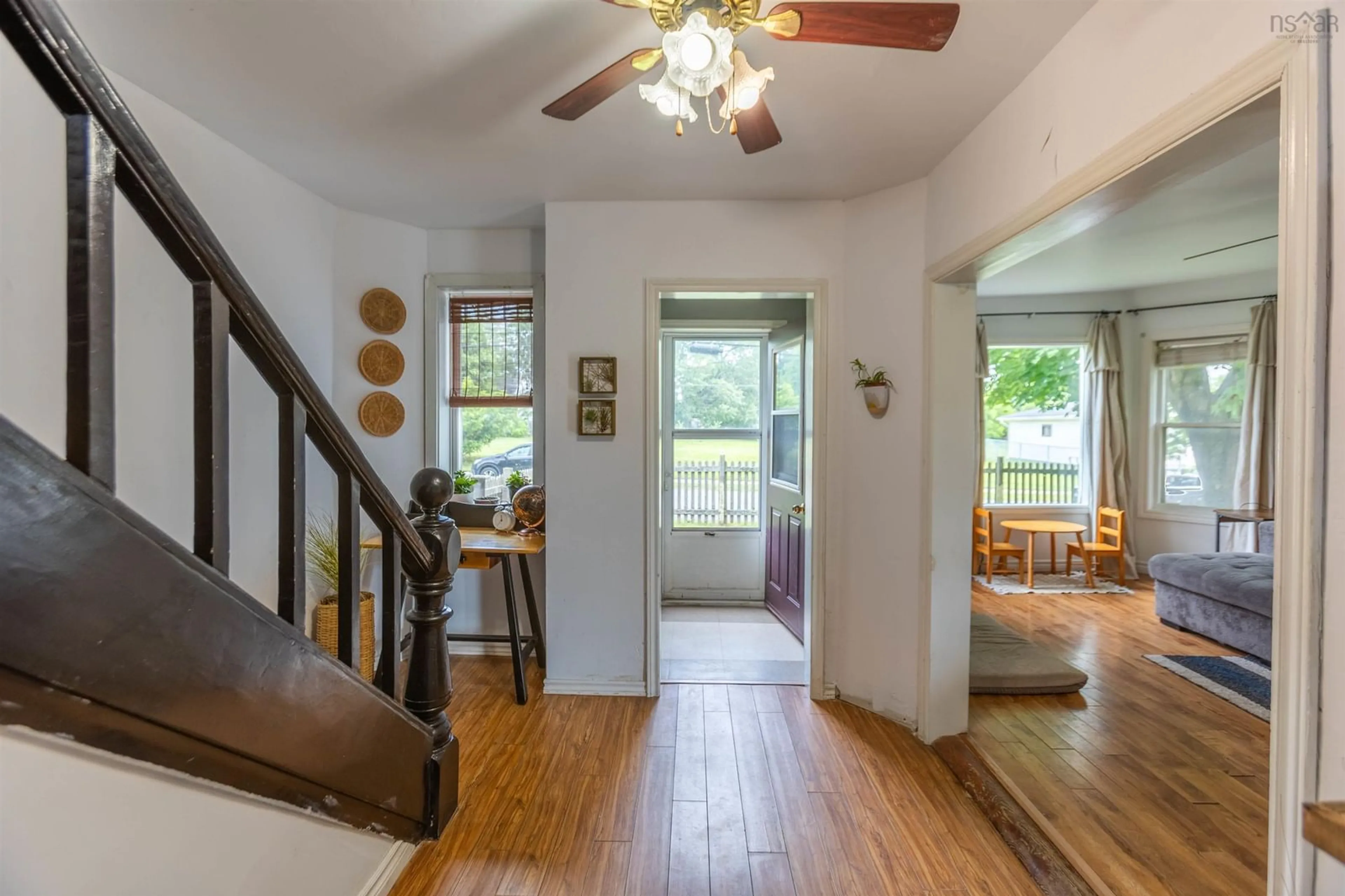 Indoor entryway for 15 Park St, Amherst Nova Scotia B4H 2R3