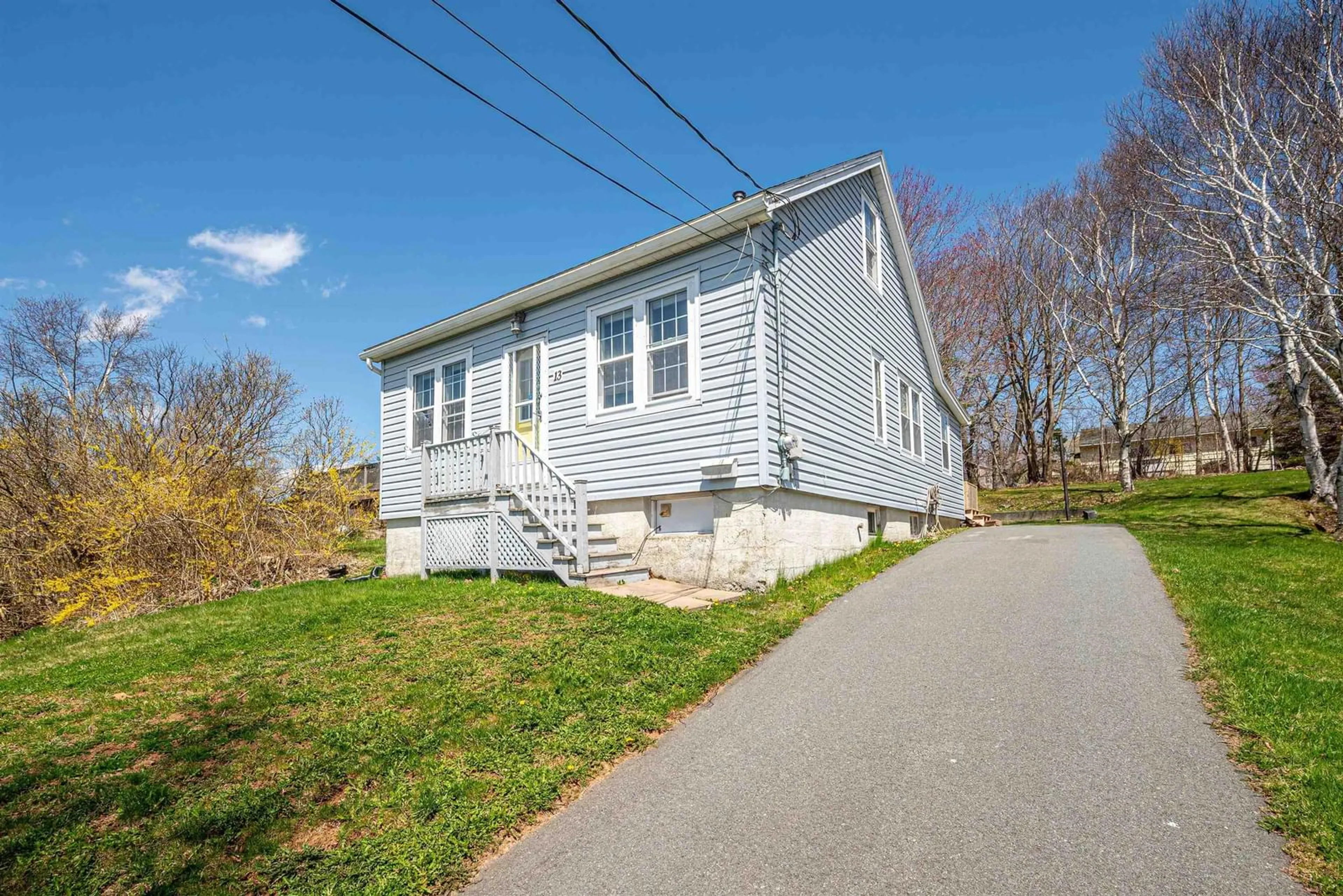 Unknown for 13 Mackenzie St, Dartmouth Nova Scotia B2W 1B1