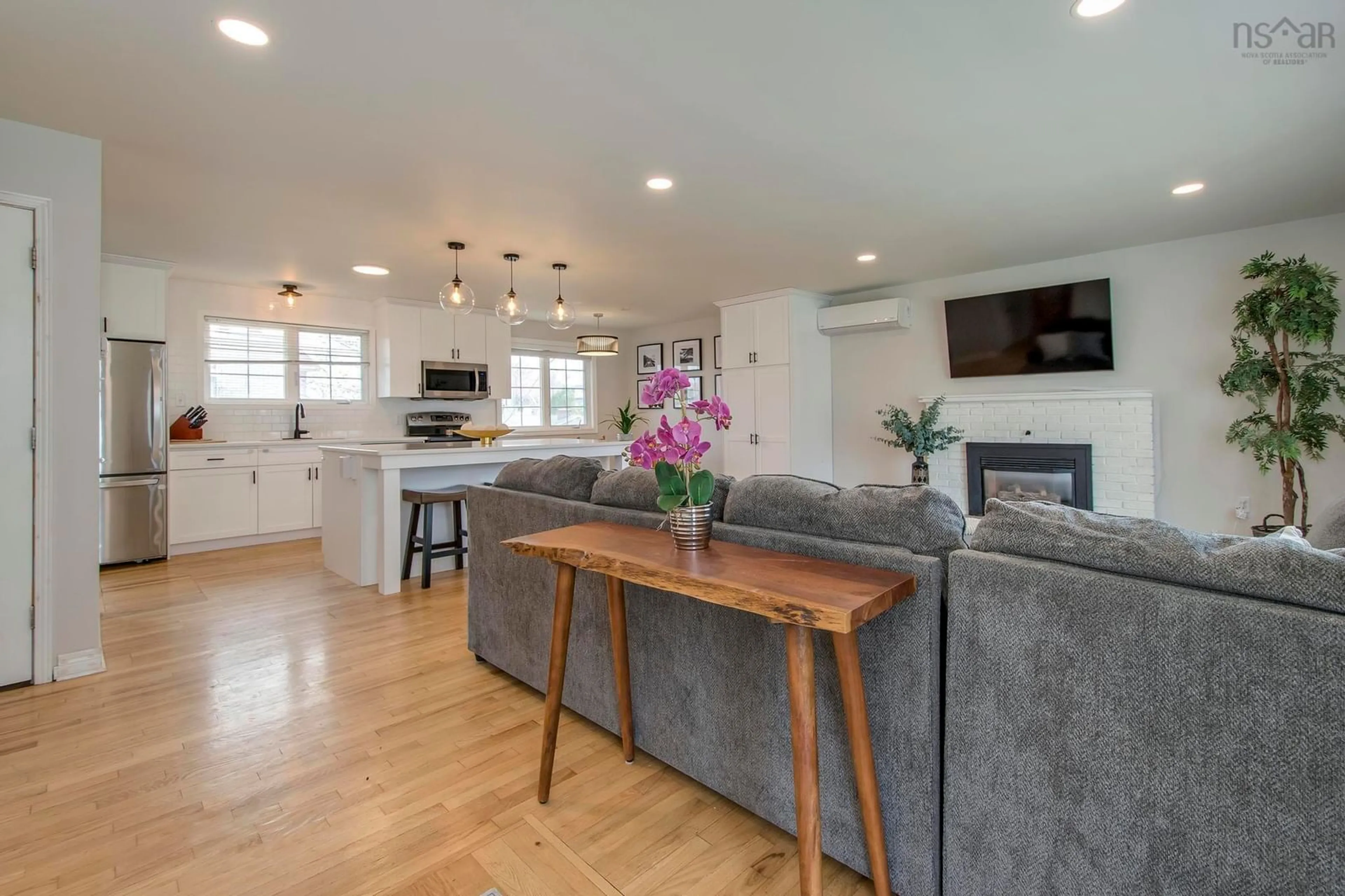 Open concept kitchen, wood/laminate floor for 293 Skyridge Ave, Lower Sackville Nova Scotia B4C 3C8