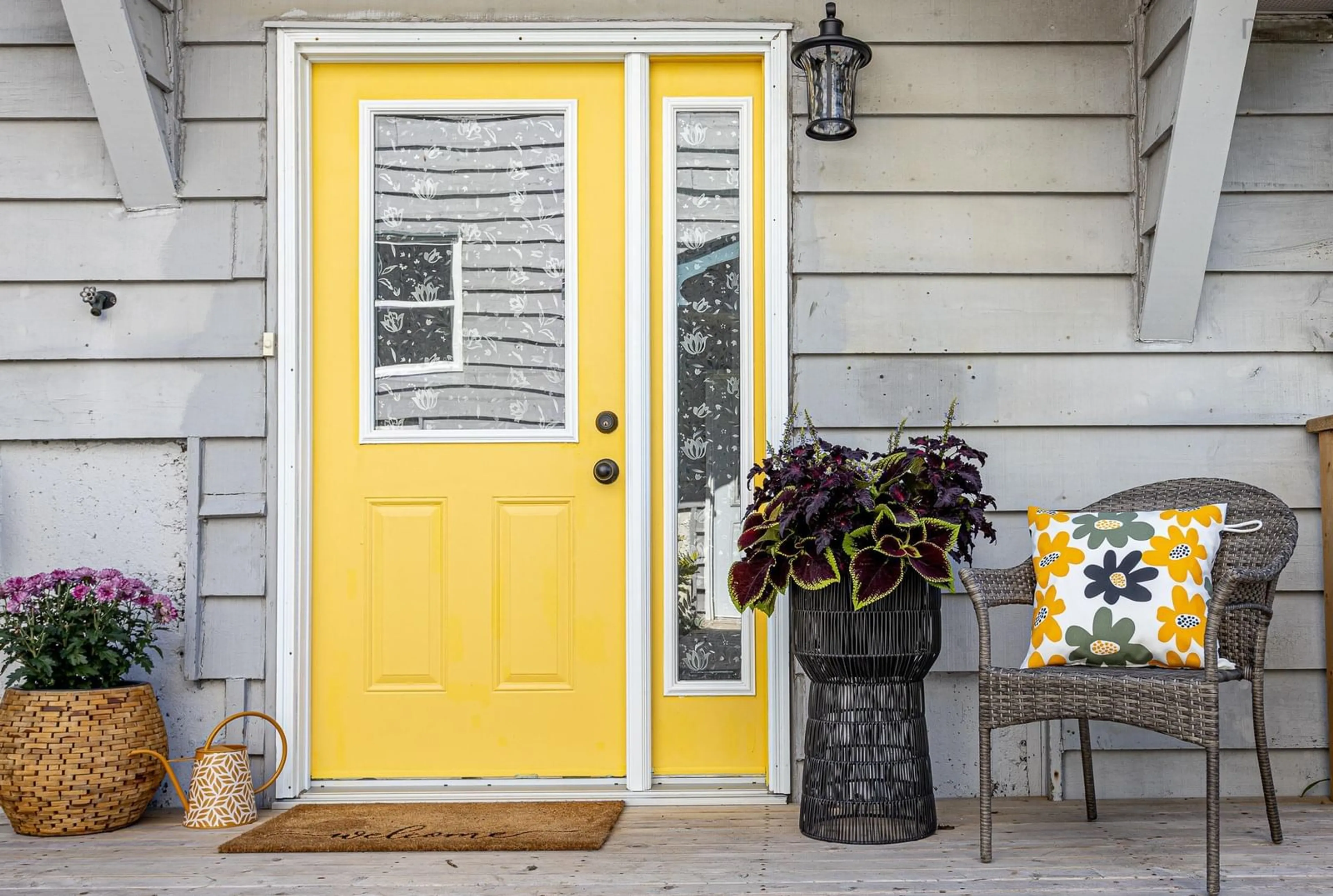 Indoor entryway for 182 Herring Cove Rd, Halifax Nova Scotia B3P 1K7