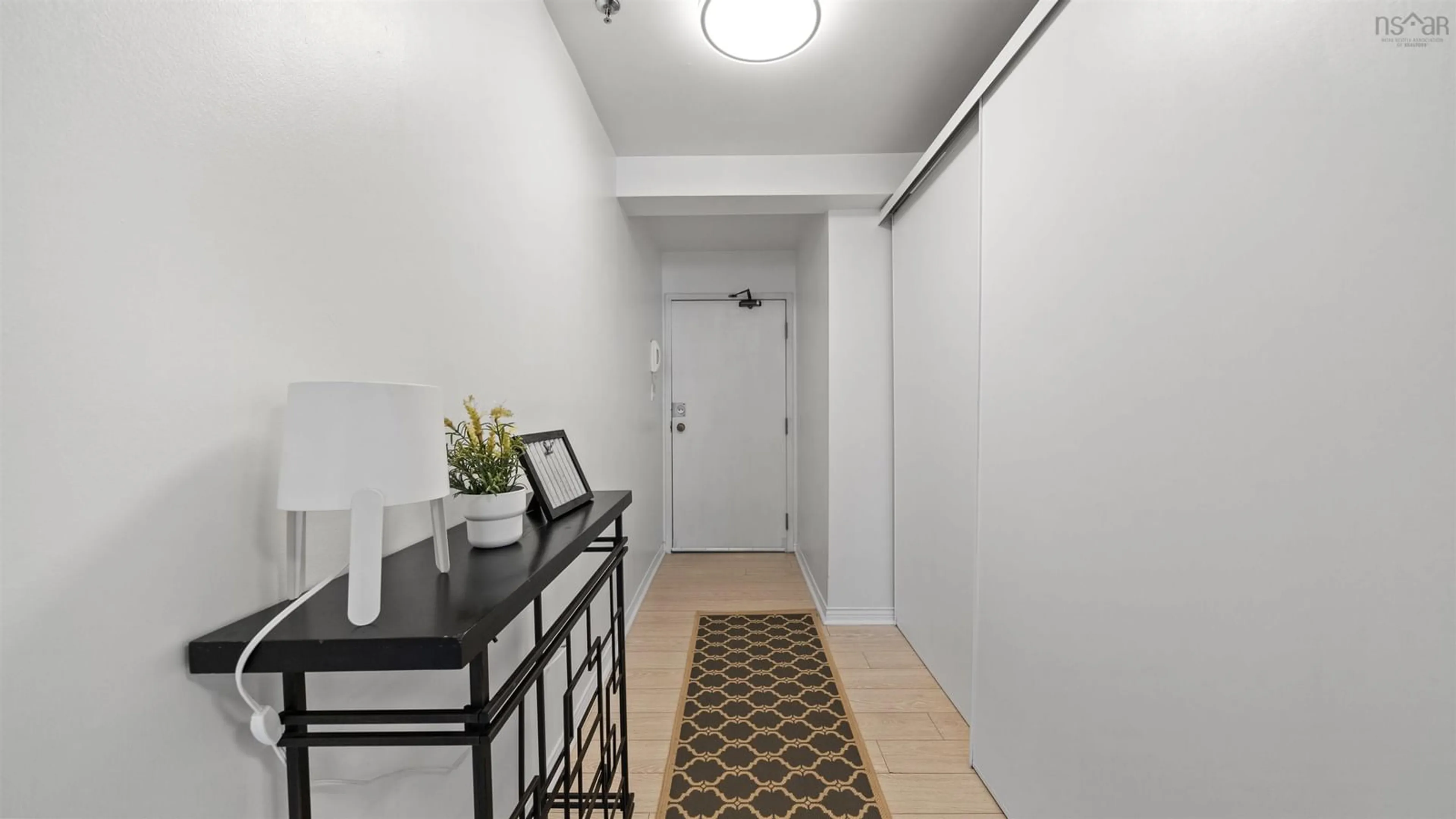 Indoor entryway for 1300 Queen St #34, Halifax Nova Scotia B3J 2H5