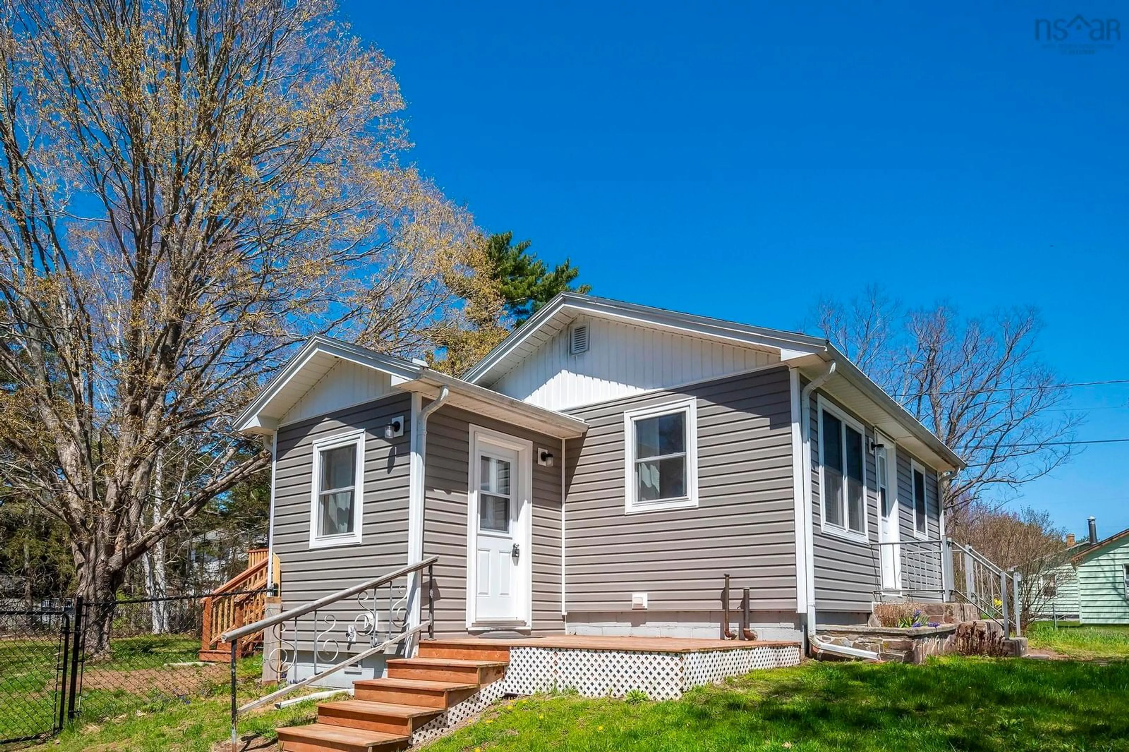 Home with vinyl exterior material, street for 603 Glengary Row, Greenwood Nova Scotia B0P 1N0