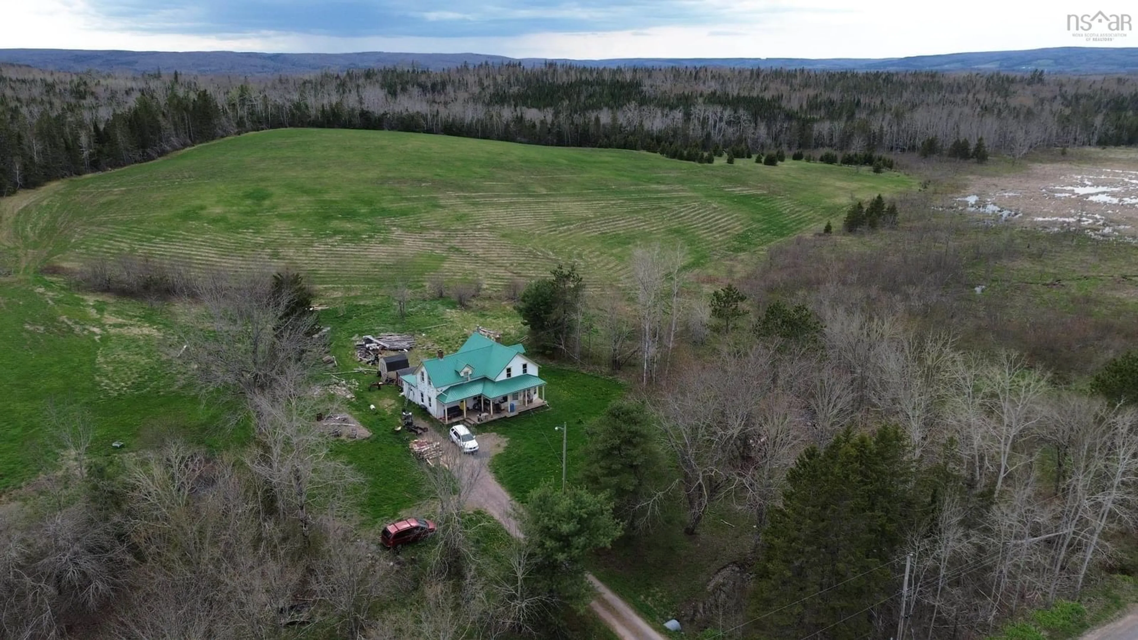 A pic from outside/outdoor area/front of a property/back of a property/a pic from drone, unknown for 1824 Glen Rd, Glen Road Nova Scotia B2G 2L3