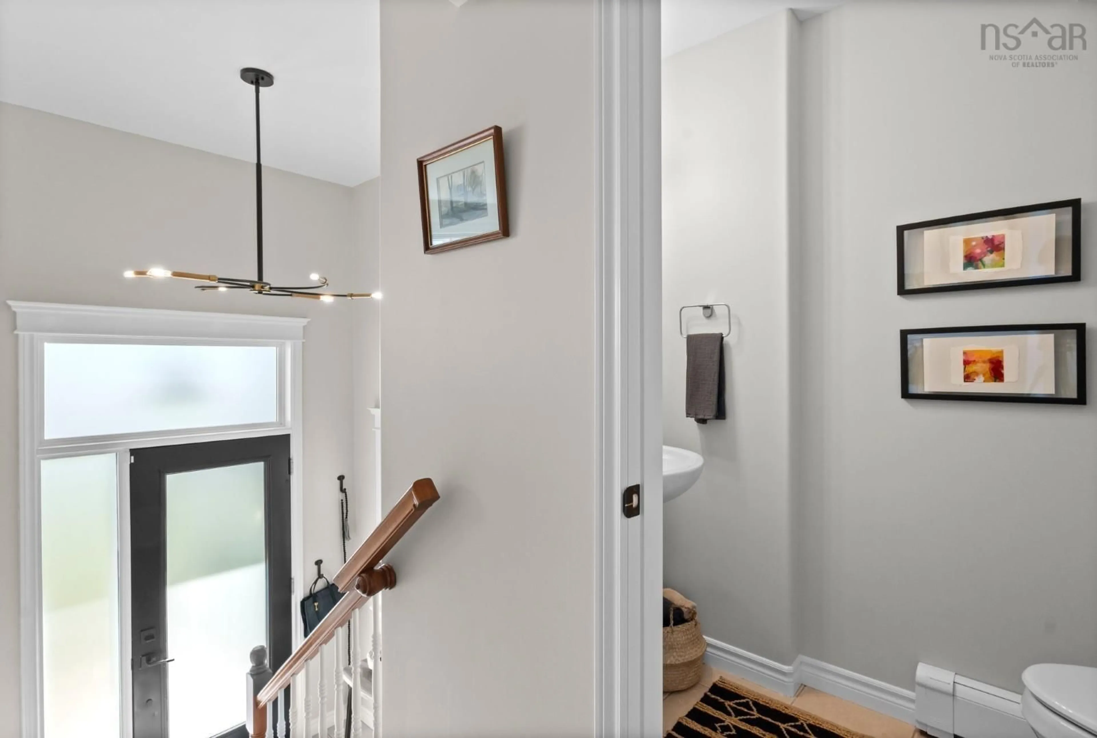 Indoor entryway for 60 Surrey Way, Dartmouth Nova Scotia B2W 6R7