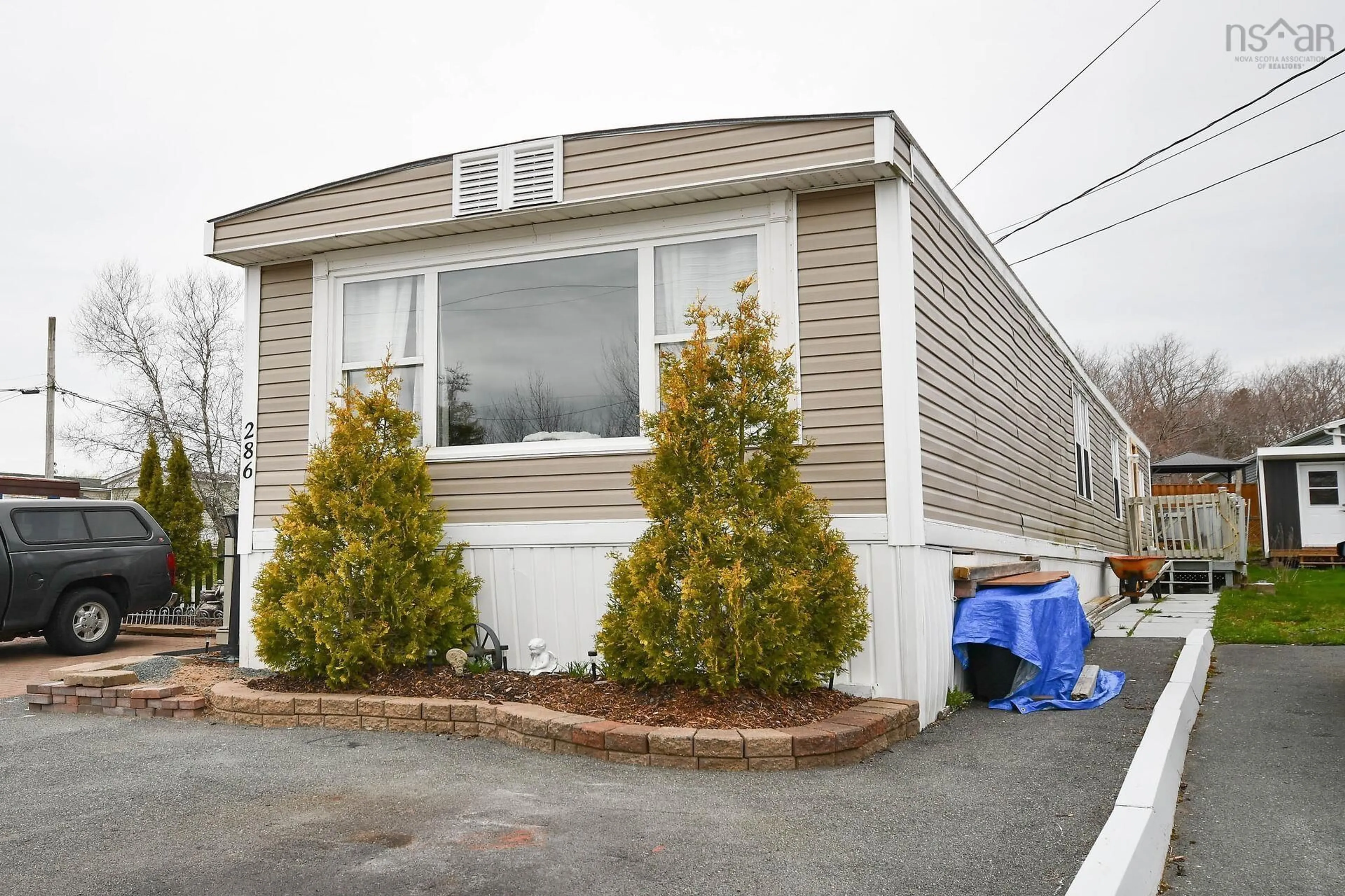 Home with vinyl exterior material, street for 286 Parklane Dr, Lower Sackville Nova Scotia B4C 2X5