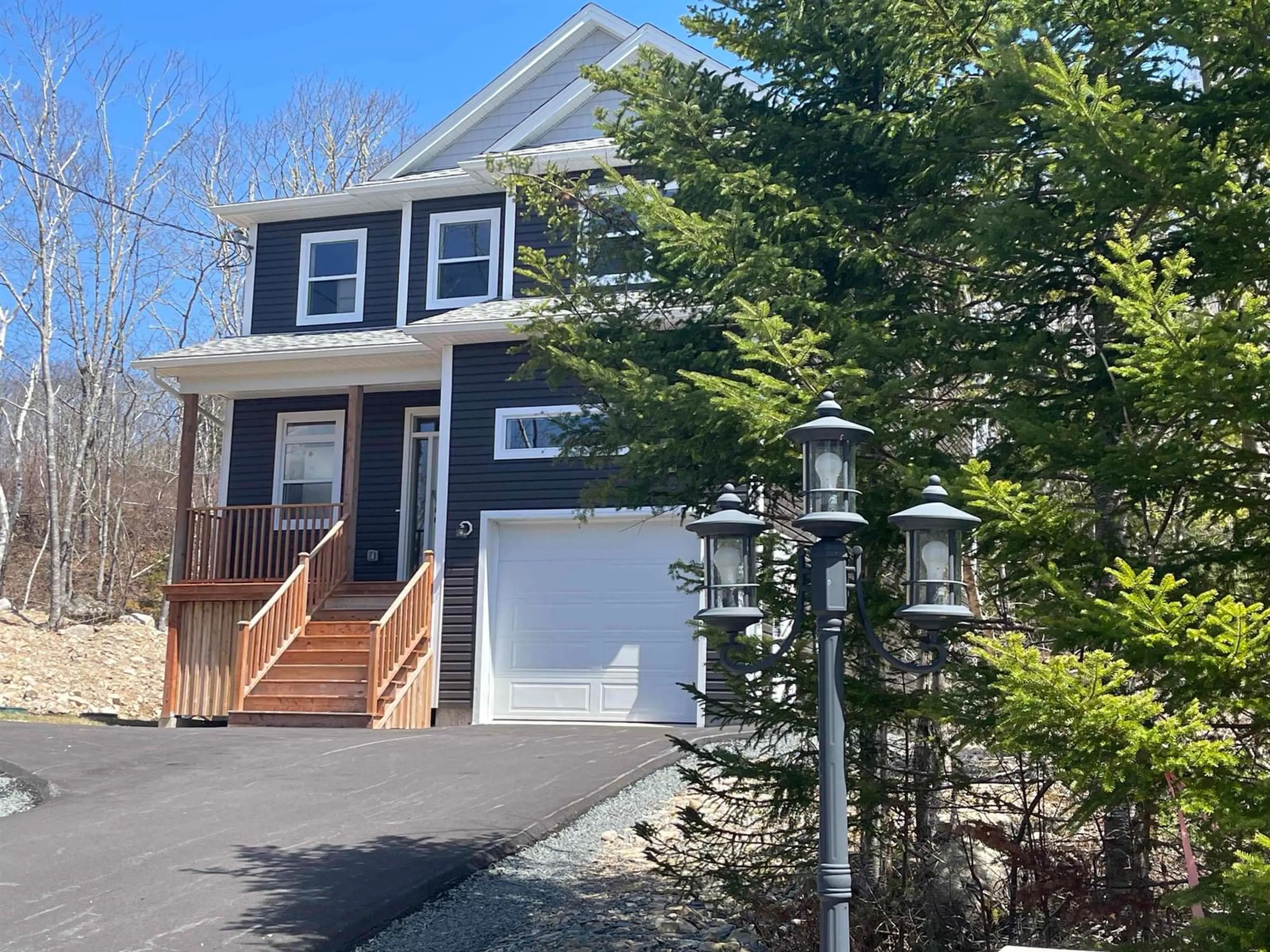 Home with vinyl exterior material, street for 736 Wisteria Lane, Upper Tantallon Nova Scotia B3Z 4K7