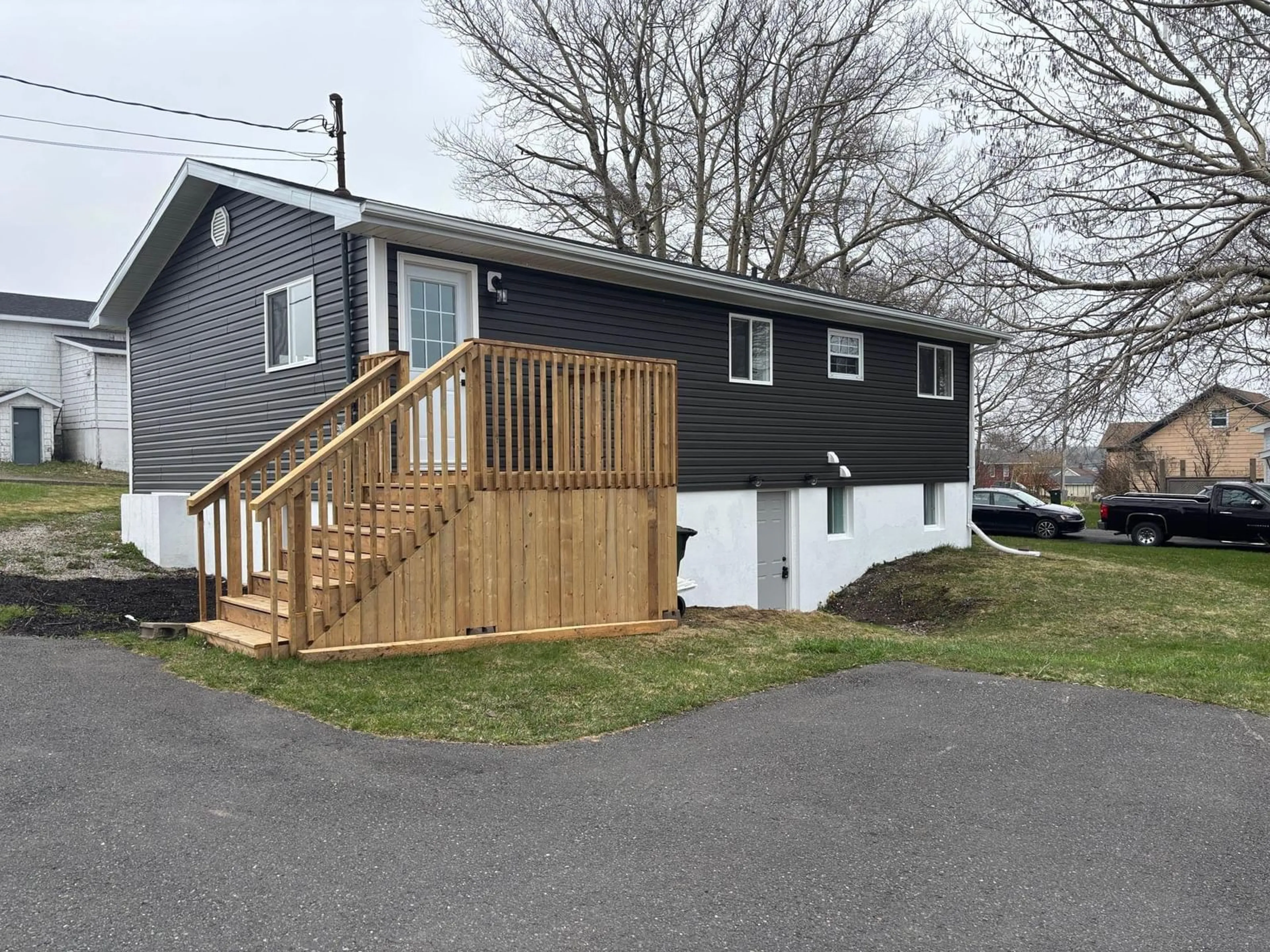 Home with vinyl exterior material, street for 3511 Mary Ave, New Waterford Nova Scotia B1H 2A5