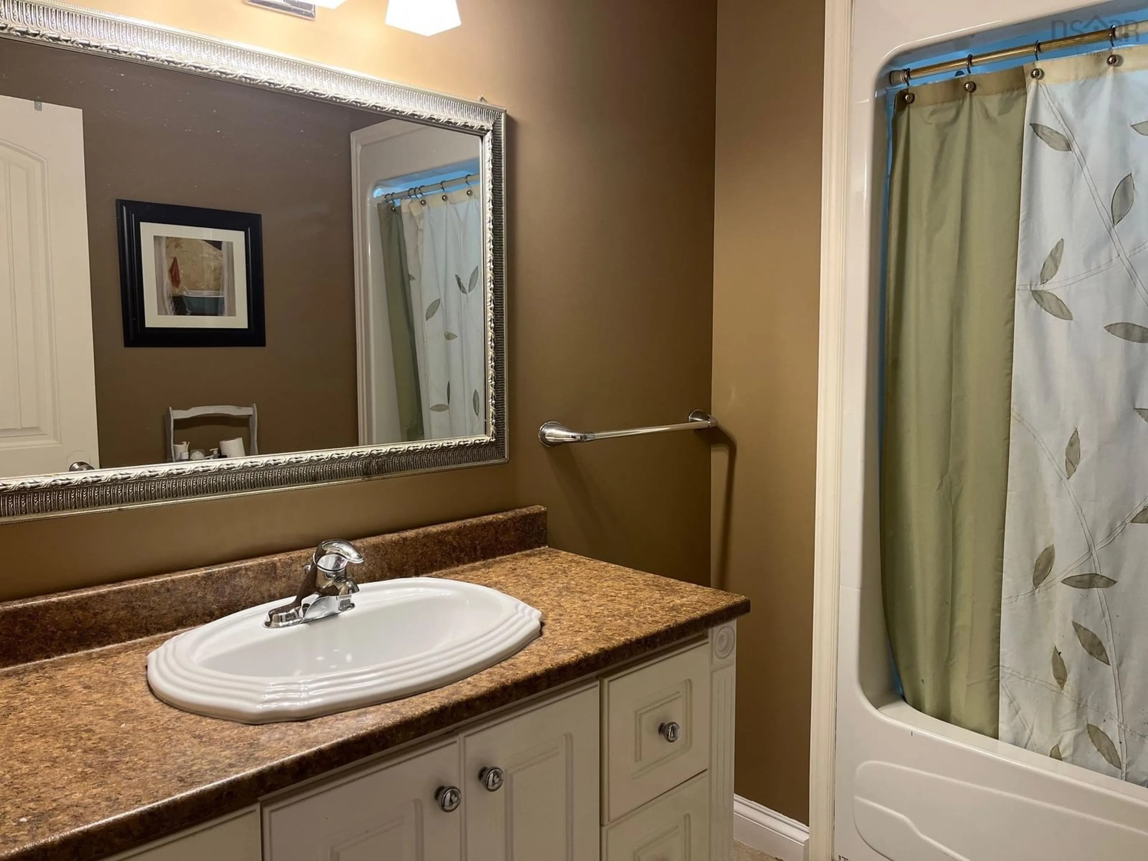 Standard bathroom, ceramic/tile floor for 42 Rowan Ave, New Glasgow Nova Scotia B2H 0A4