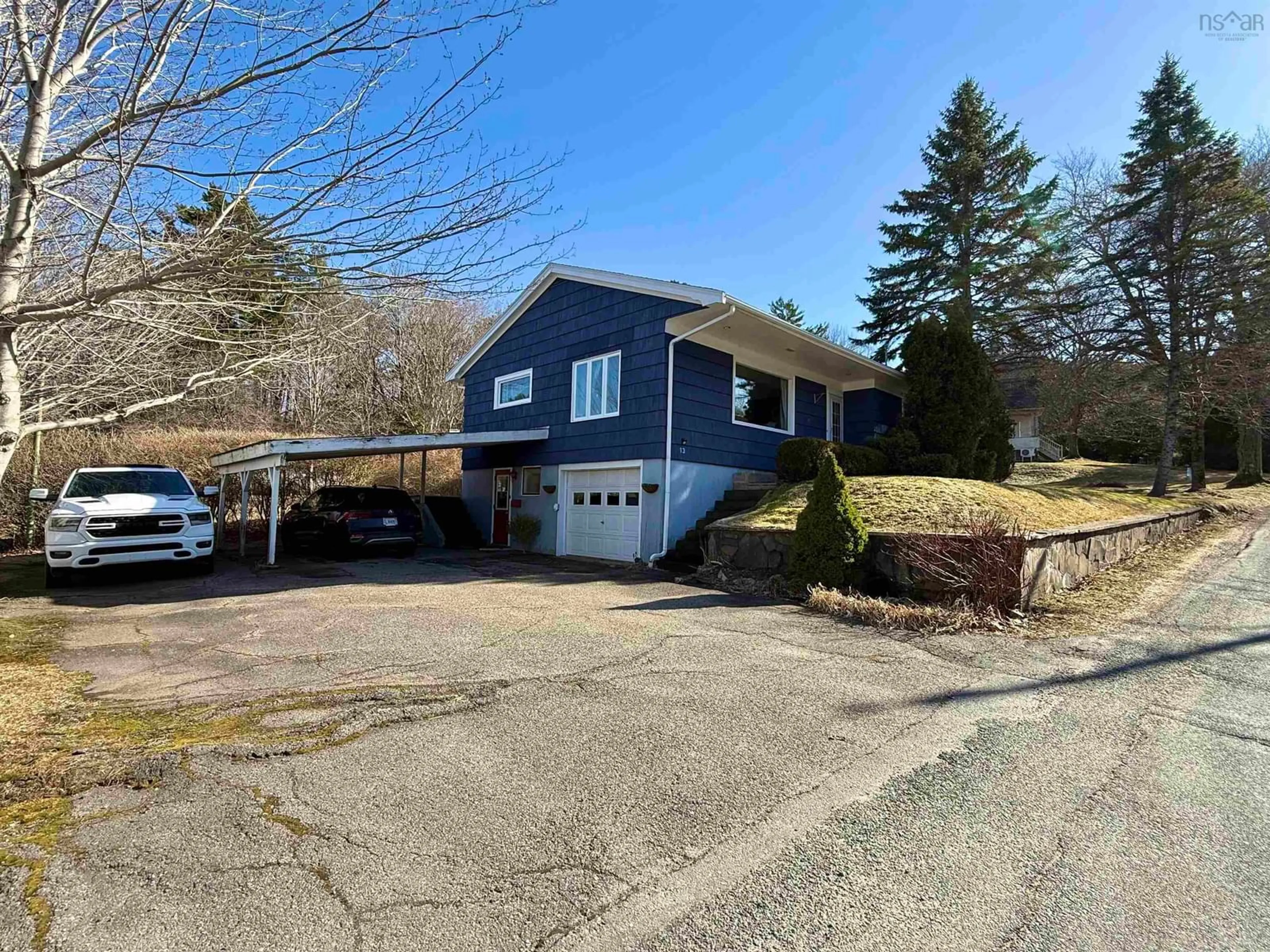 A pic from outside/outdoor area/front of a property/back of a property/a pic from drone, street for 13 Pine St, Bridgewater Nova Scotia B4V 1X4