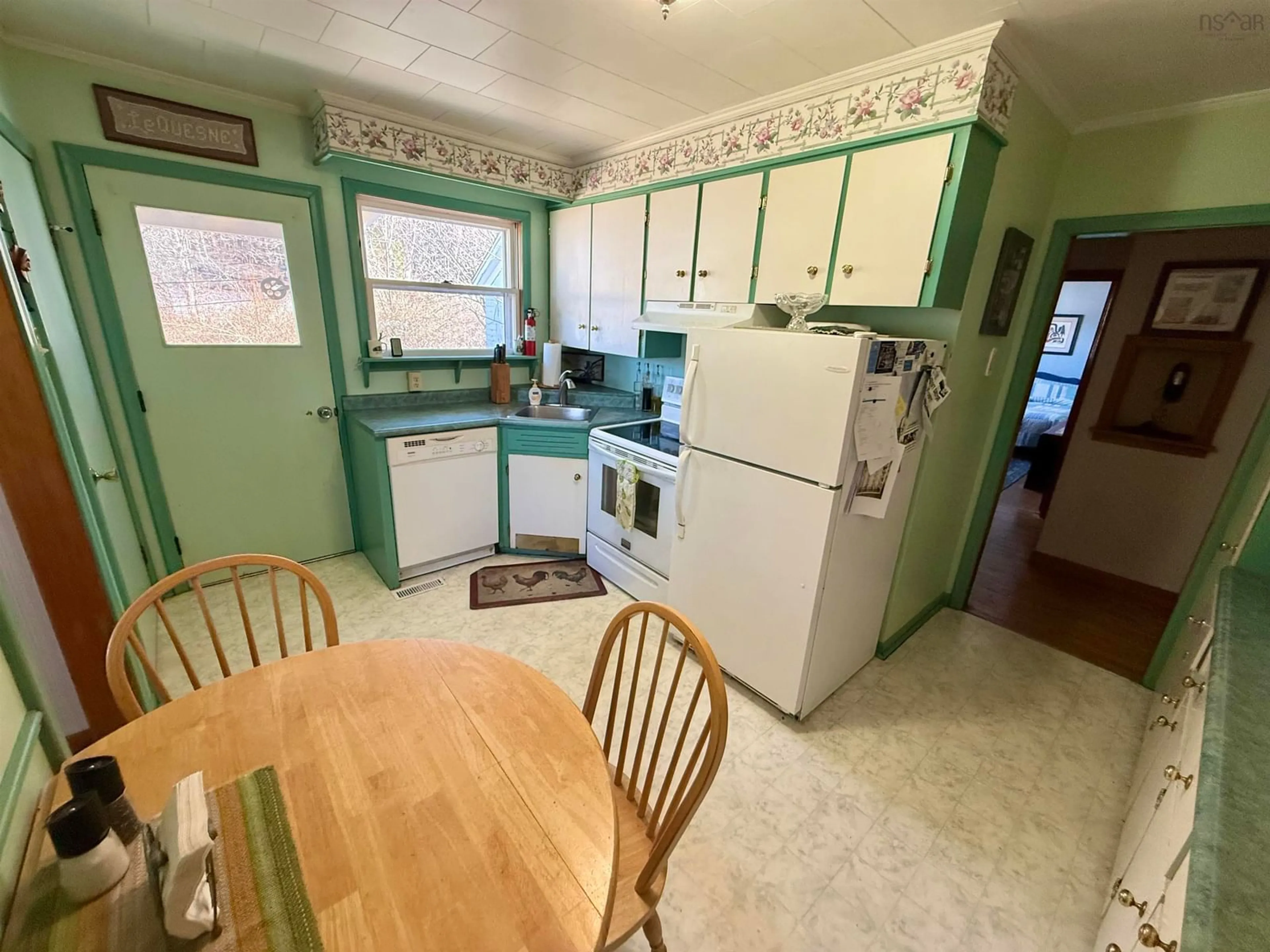 Standard kitchen, unknown for 13 Pine St, Bridgewater Nova Scotia B4V 1X4