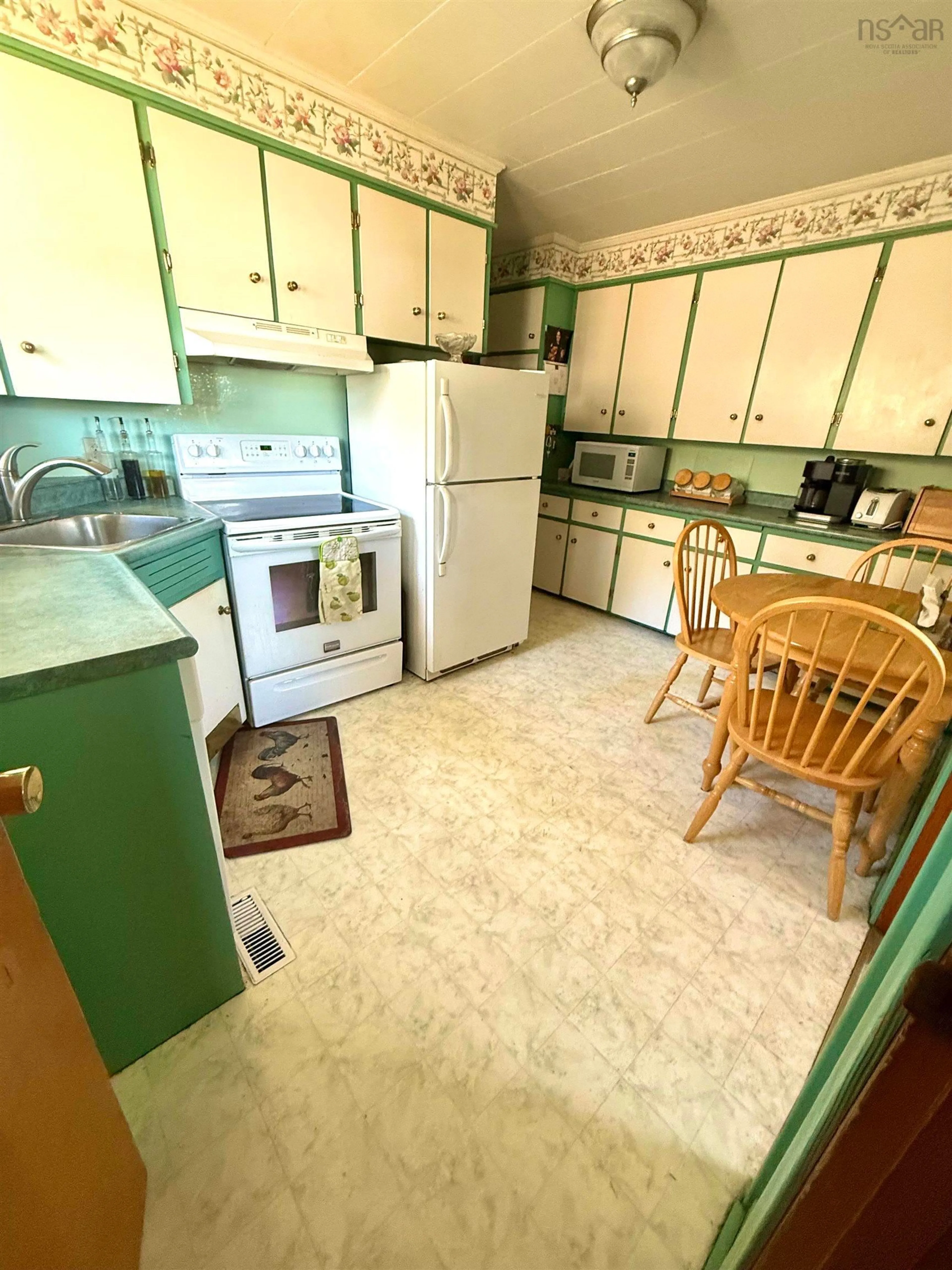 Standard kitchen, unknown for 13 Pine St, Bridgewater Nova Scotia B4V 1X4
