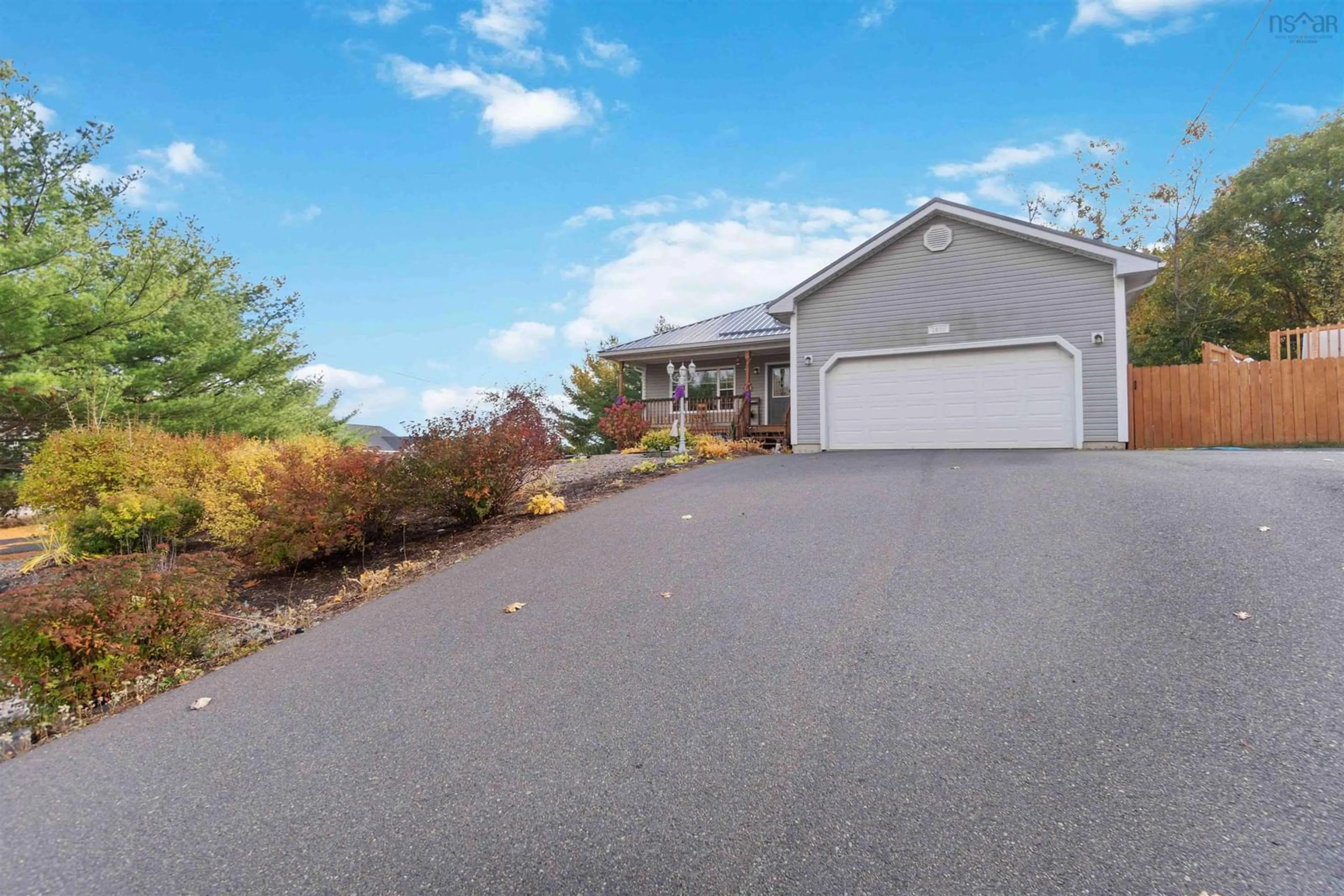 A pic from outside/outdoor area/front of a property/back of a property/a pic from drone, unknown for 1838 Acadia Dr, Kingston Nova Scotia B0P 1R0