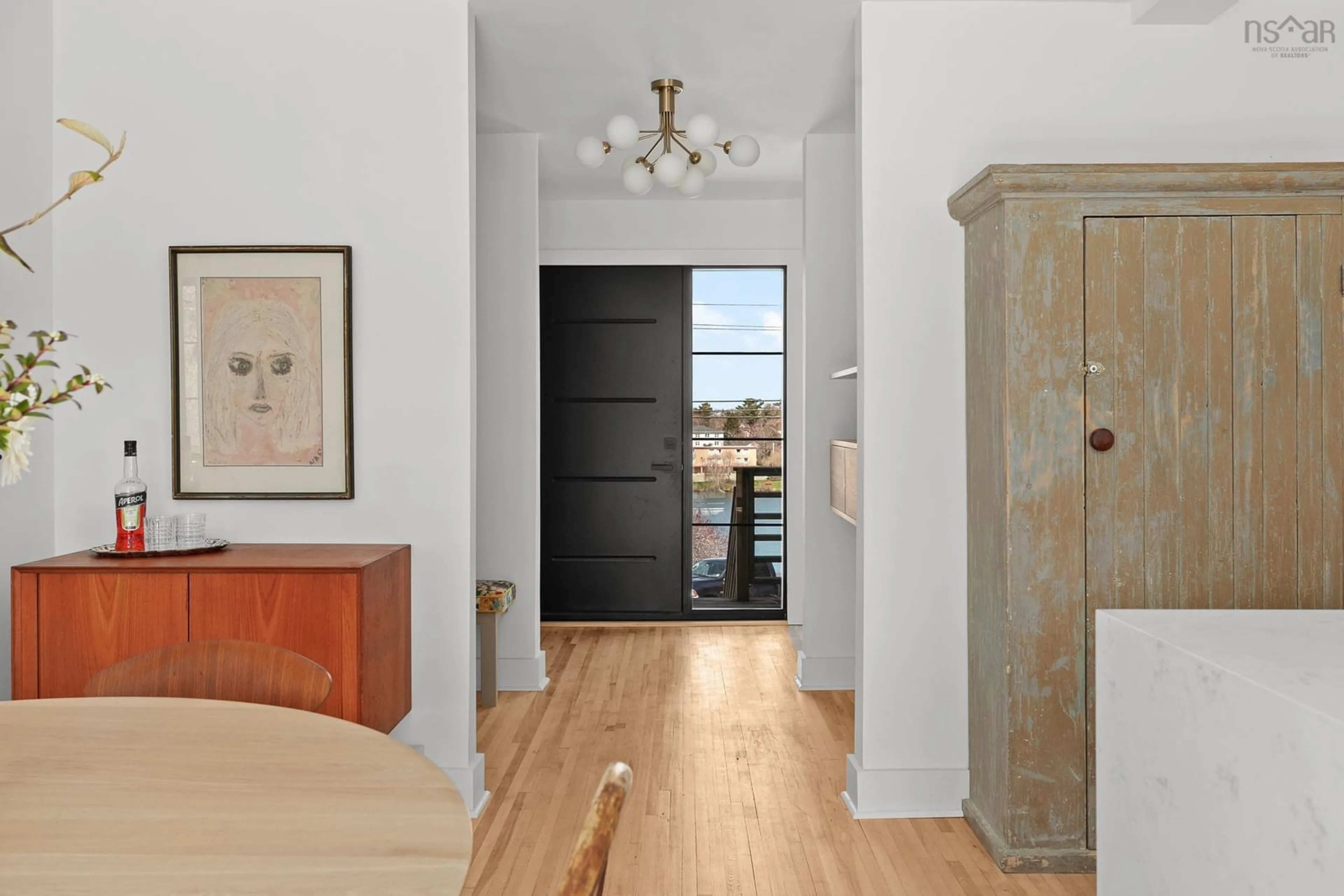 Indoor entryway for 28 Melwood Ave, Halifax Nova Scotia B3N 1E3