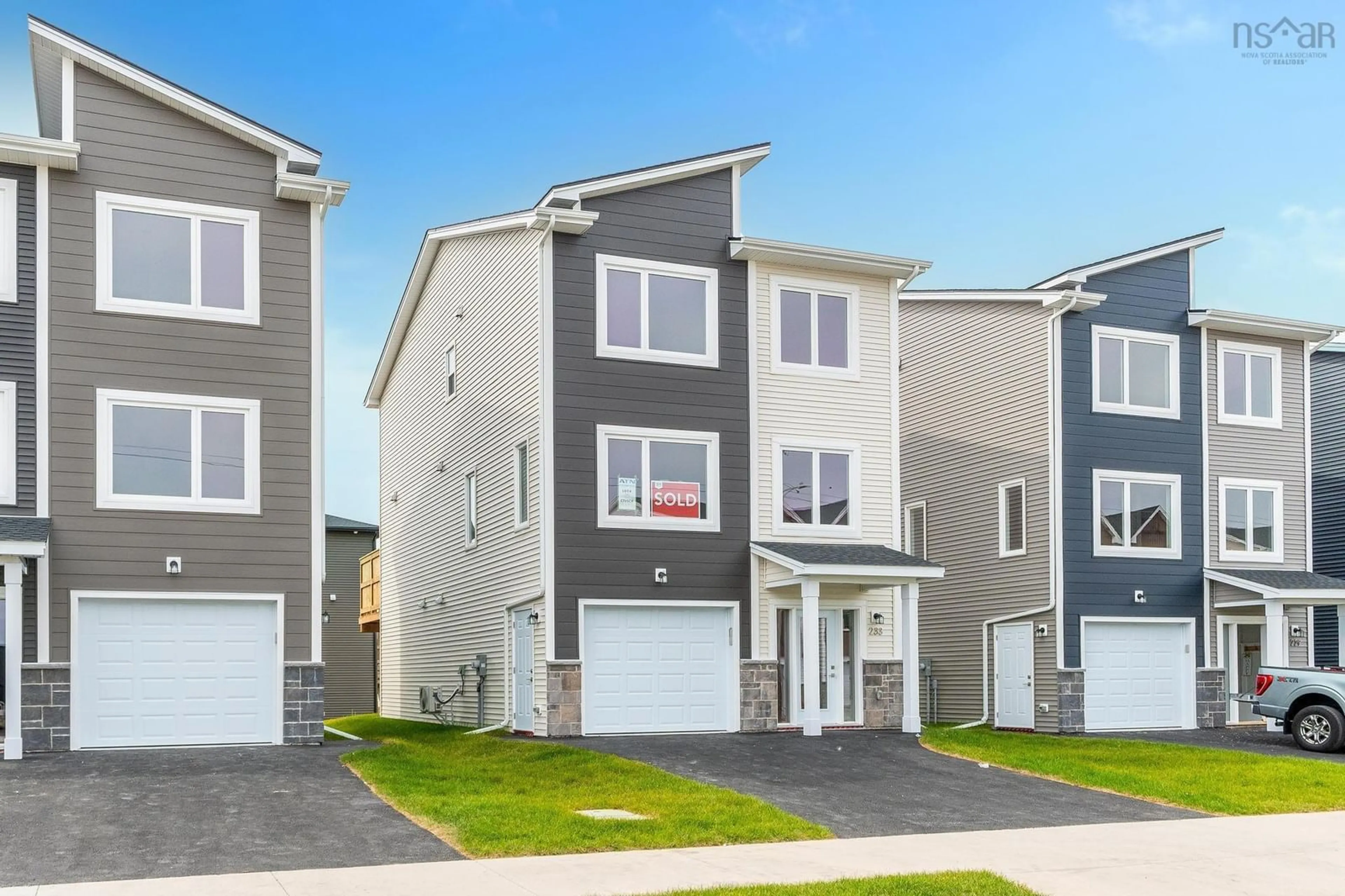 Home with vinyl exterior material, street for Zeppelin Cres #3049, Beechville Nova Scotia B3T 0B0