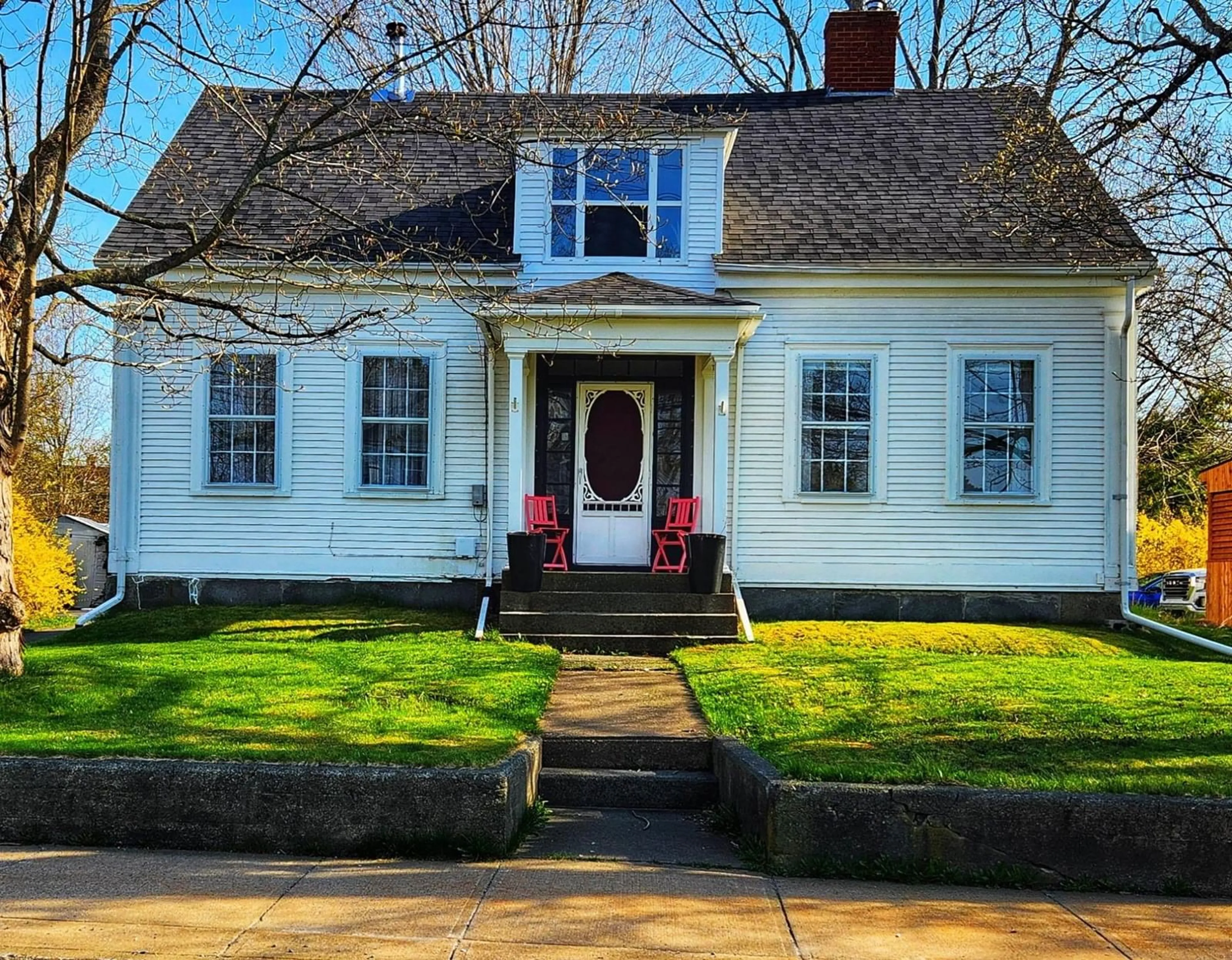 Home with brick exterior material, street for 475 Main St, Liverpool Nova Scotia B0T 1K0
