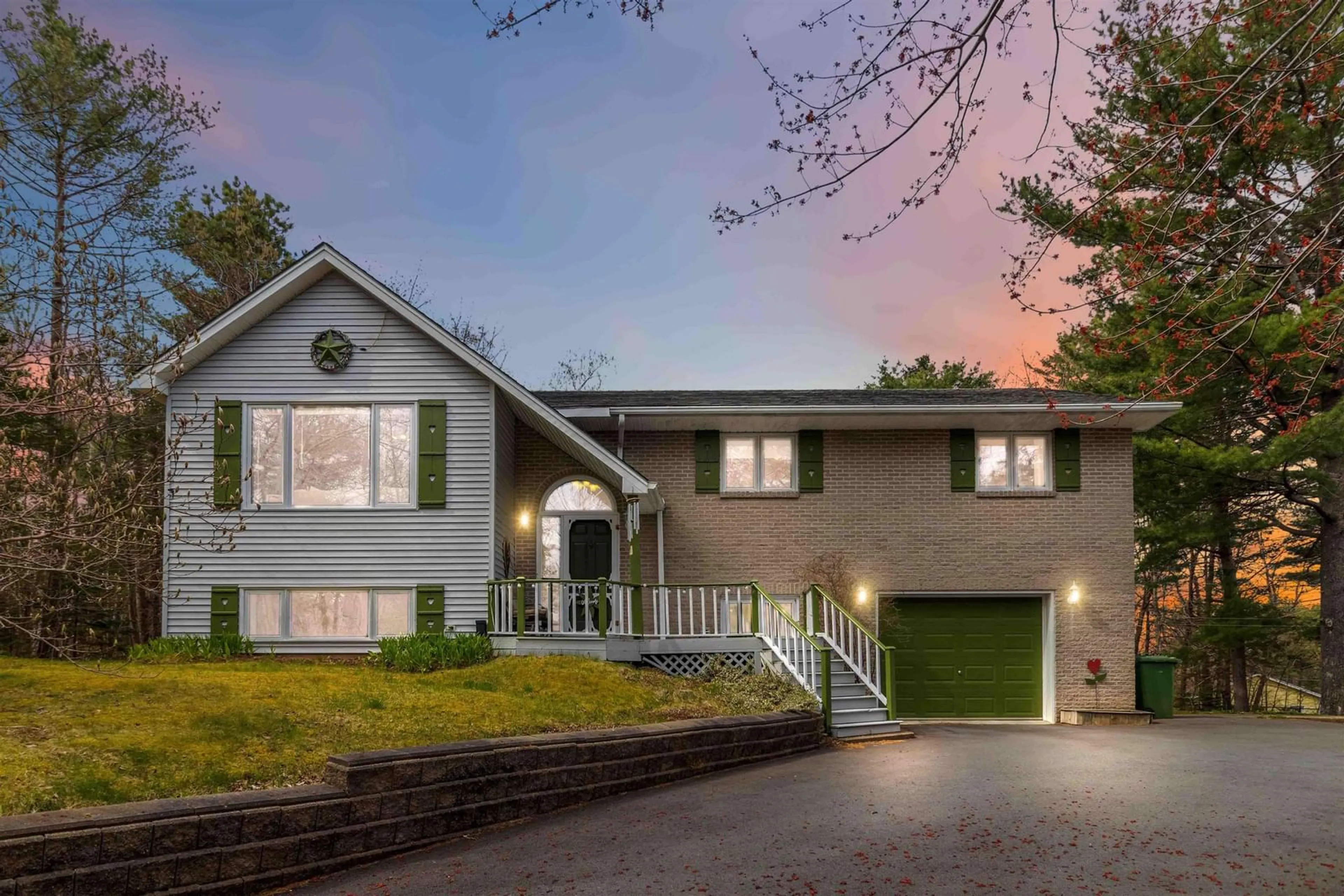 Home with vinyl exterior material, street for 43 Stone Mount Dr, Lower Sackville Nova Scotia B4C 4A2