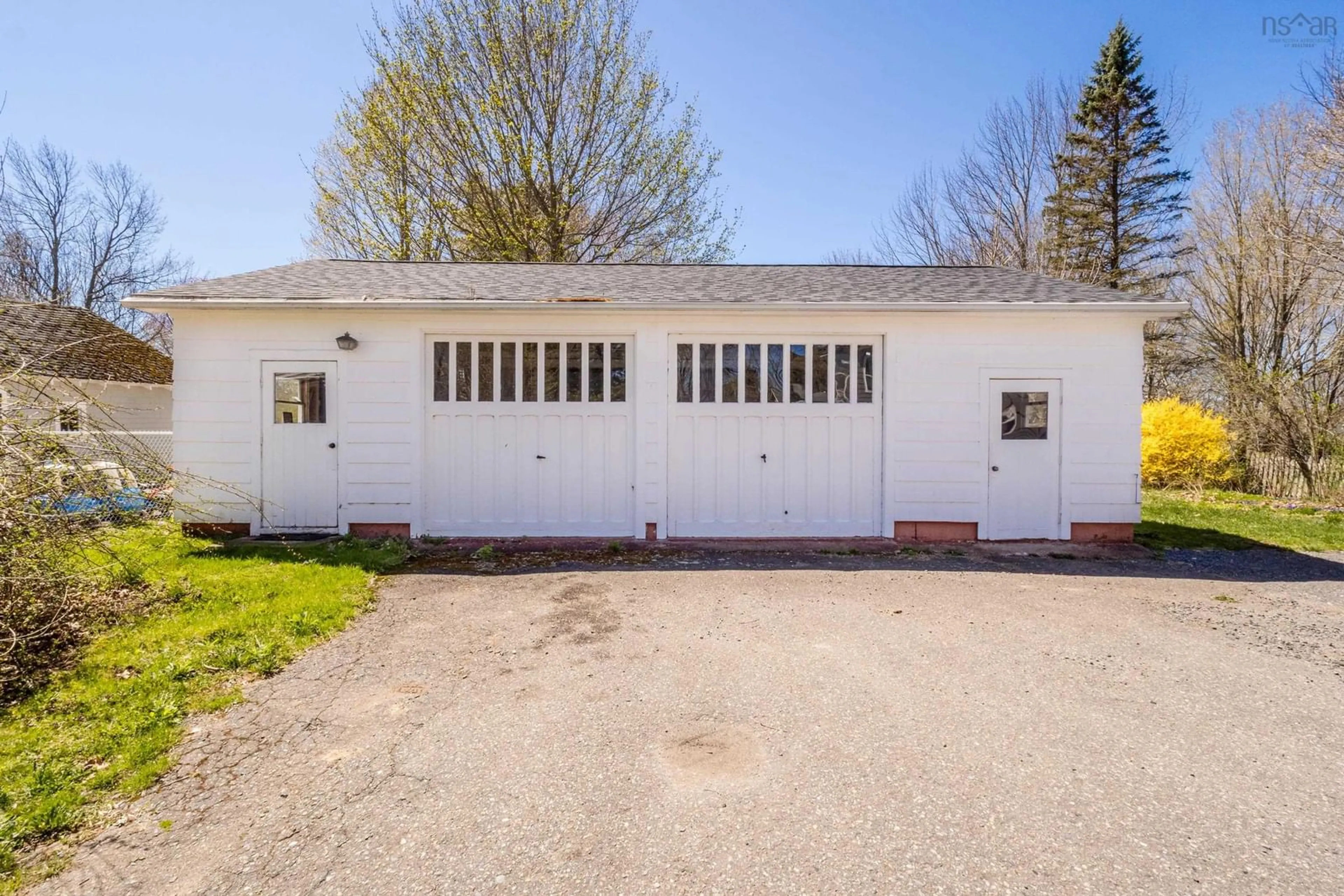 Unknown for 245 Commercial St, Berwick Nova Scotia B0P 1E0