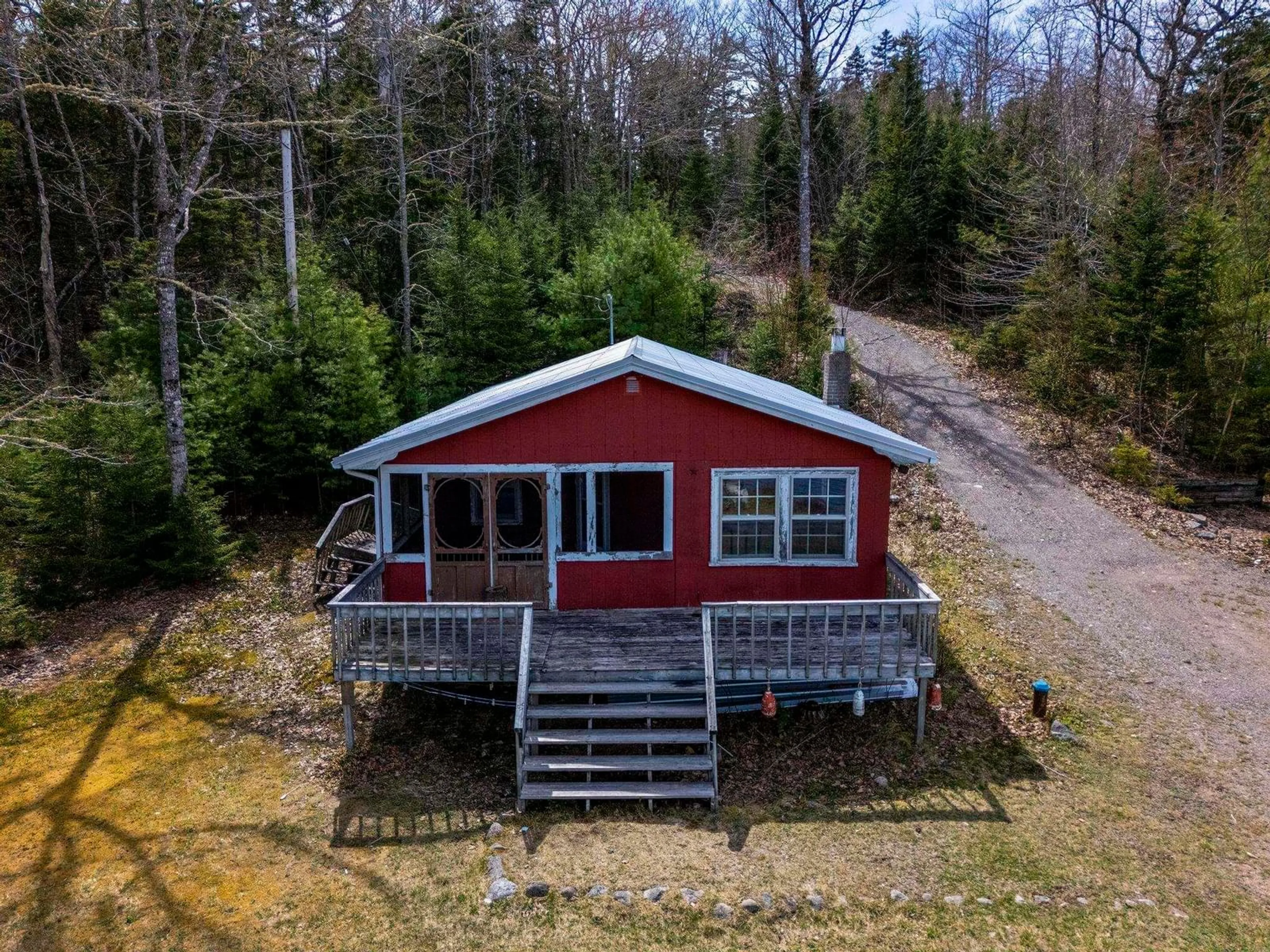 A pic from outside/outdoor area/front of a property/back of a property/a pic from drone, unknown for 1060 Trout Lake Rd, New Albany Nova Scotia B0S 1P0