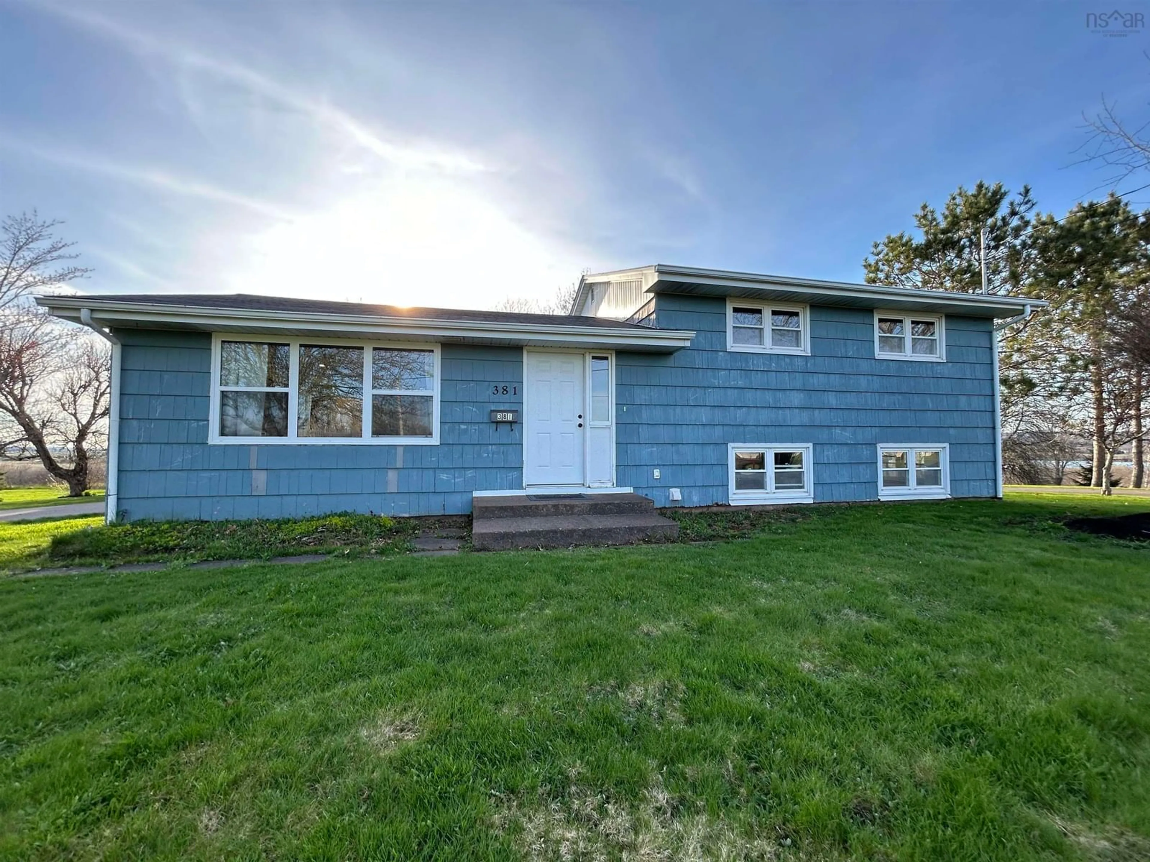 Home with vinyl exterior material, street for 381 Vimy Ave, Bible Hill Nova Scotia B2N 4K2