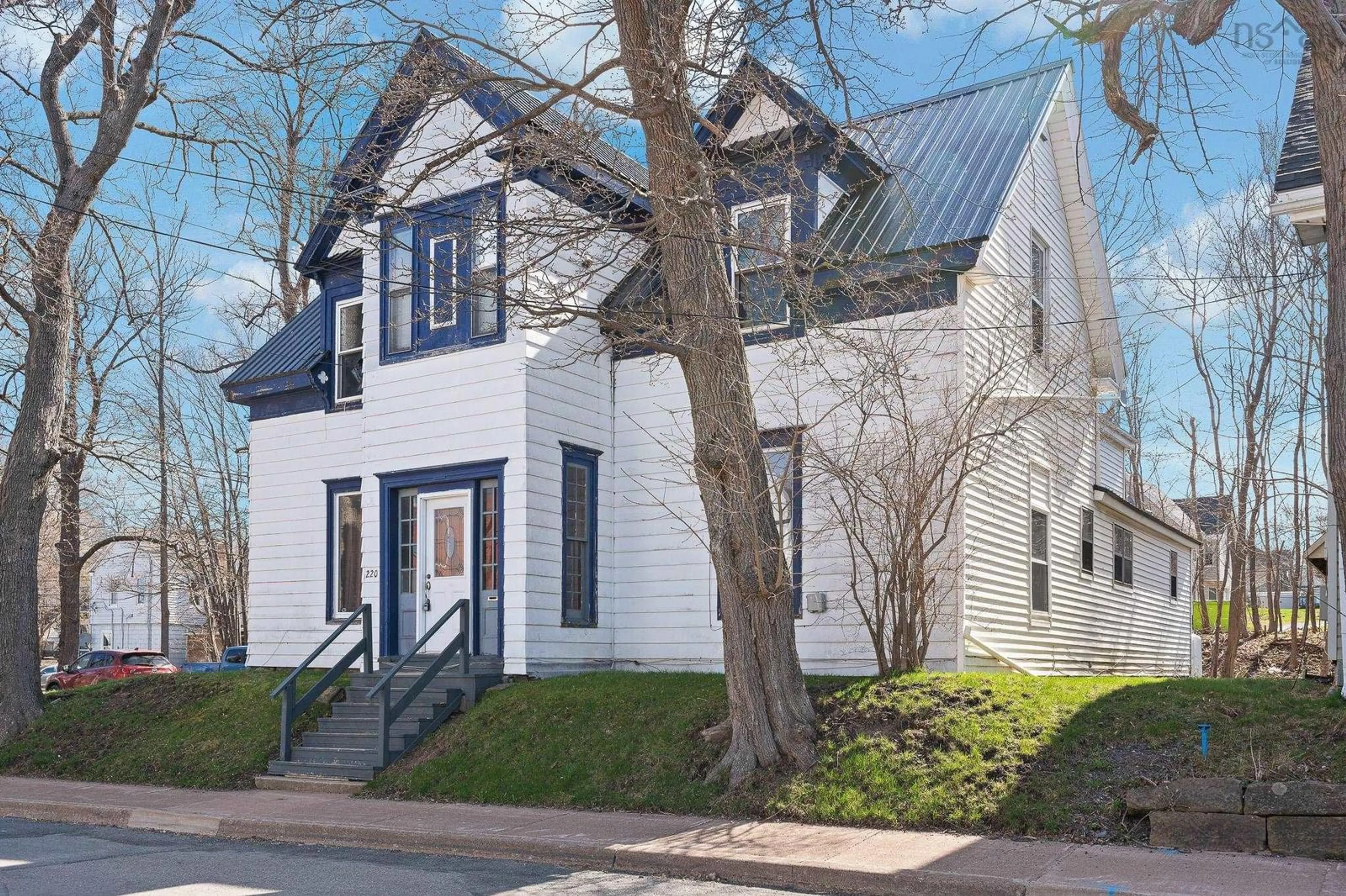 Unknown for 220 James St, New Glasgow Nova Scotia B2H 2Z1