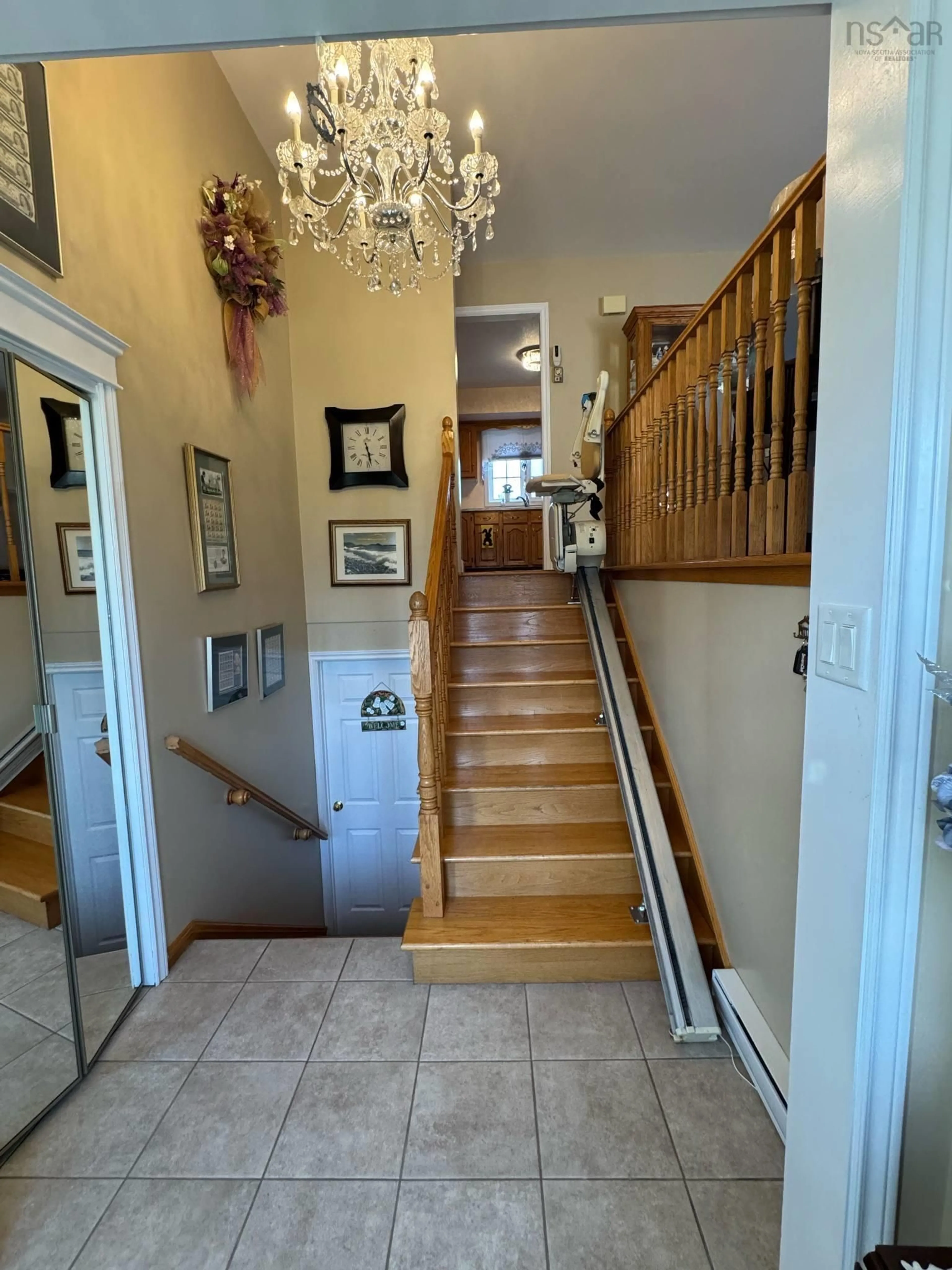 Indoor foyer for 248 Braemar Dr, Westmount Nova Scotia B1R 1V9