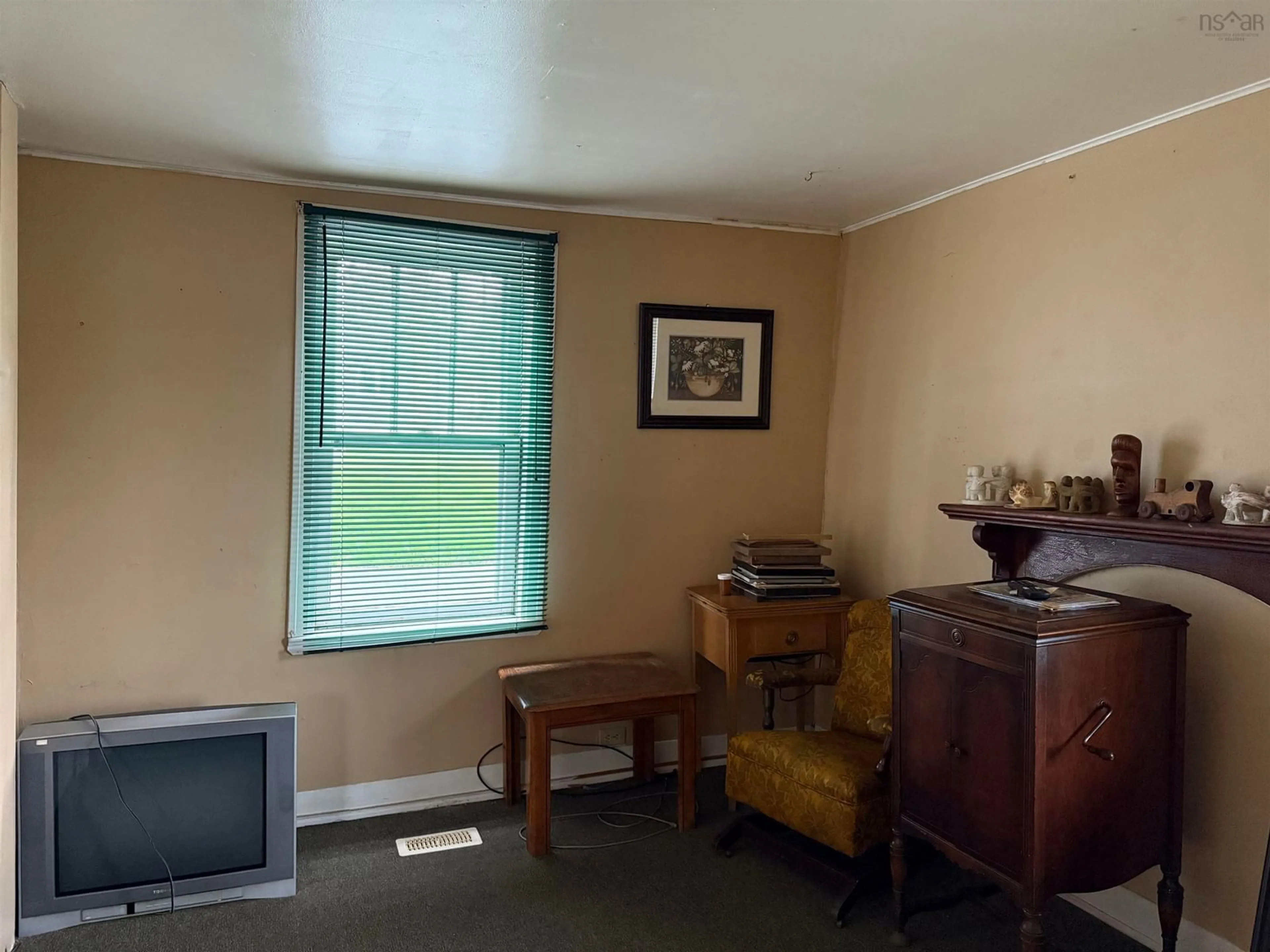 A pic of a room for 56 Albion St, New Glasgow Nova Scotia B2H 1N3
