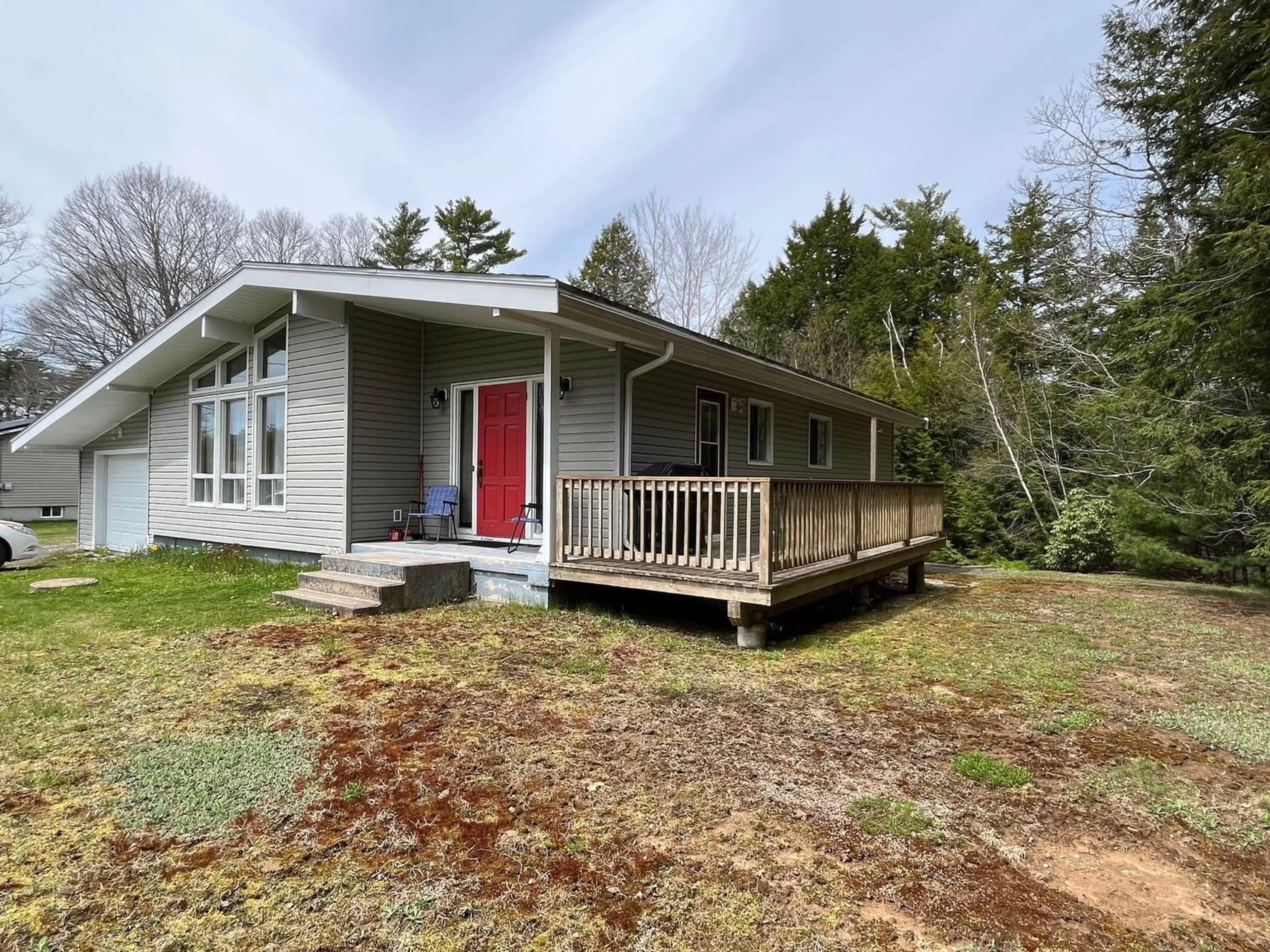 A pic from outside/outdoor area/front of a property/back of a property/a pic from drone, unknown for 17 Brook St, Dayspring Nova Scotia B4V 5S3