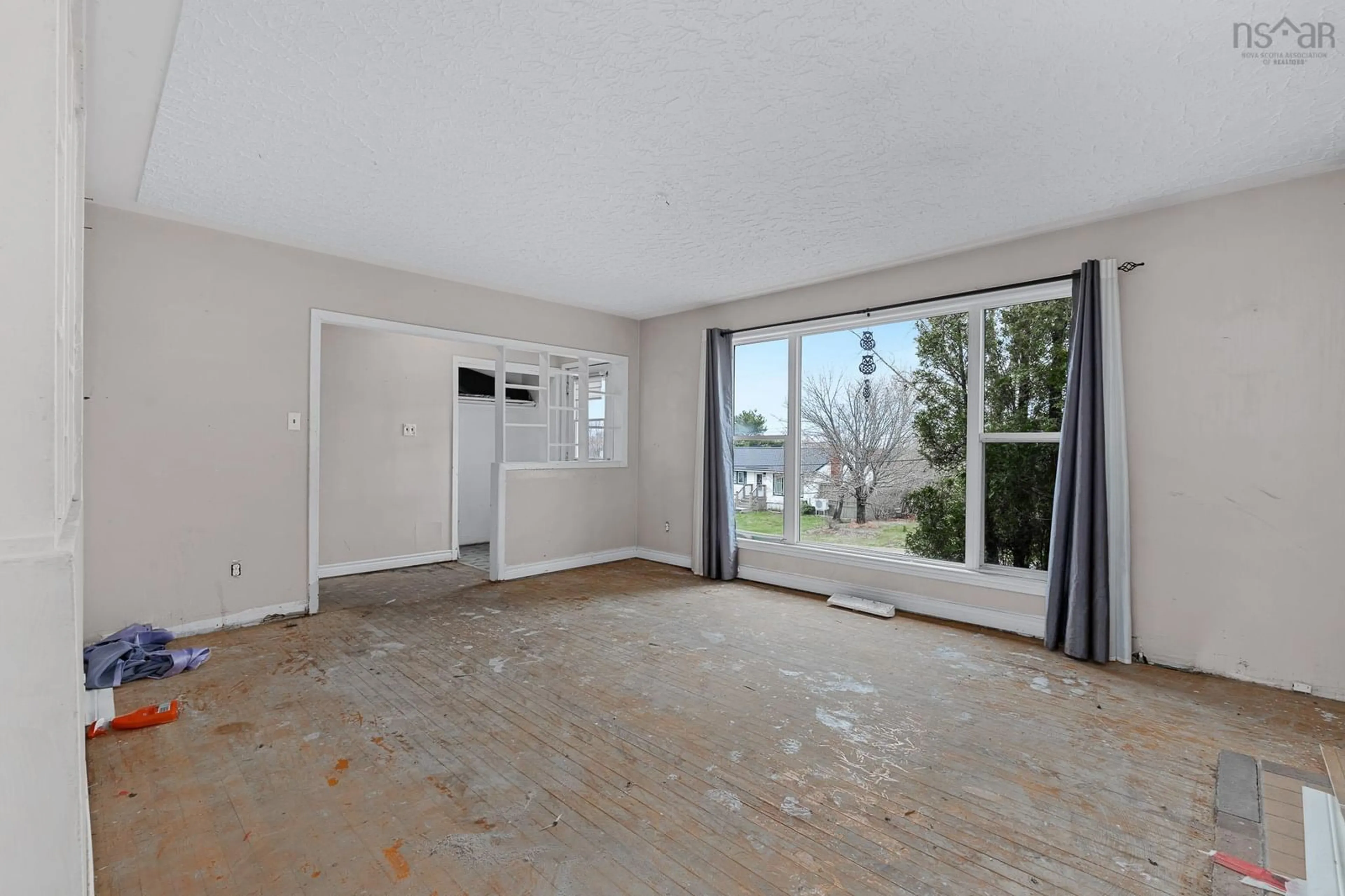 A pic of a room for 18 Edmond Dr, Dartmouth Nova Scotia B2W 2K2