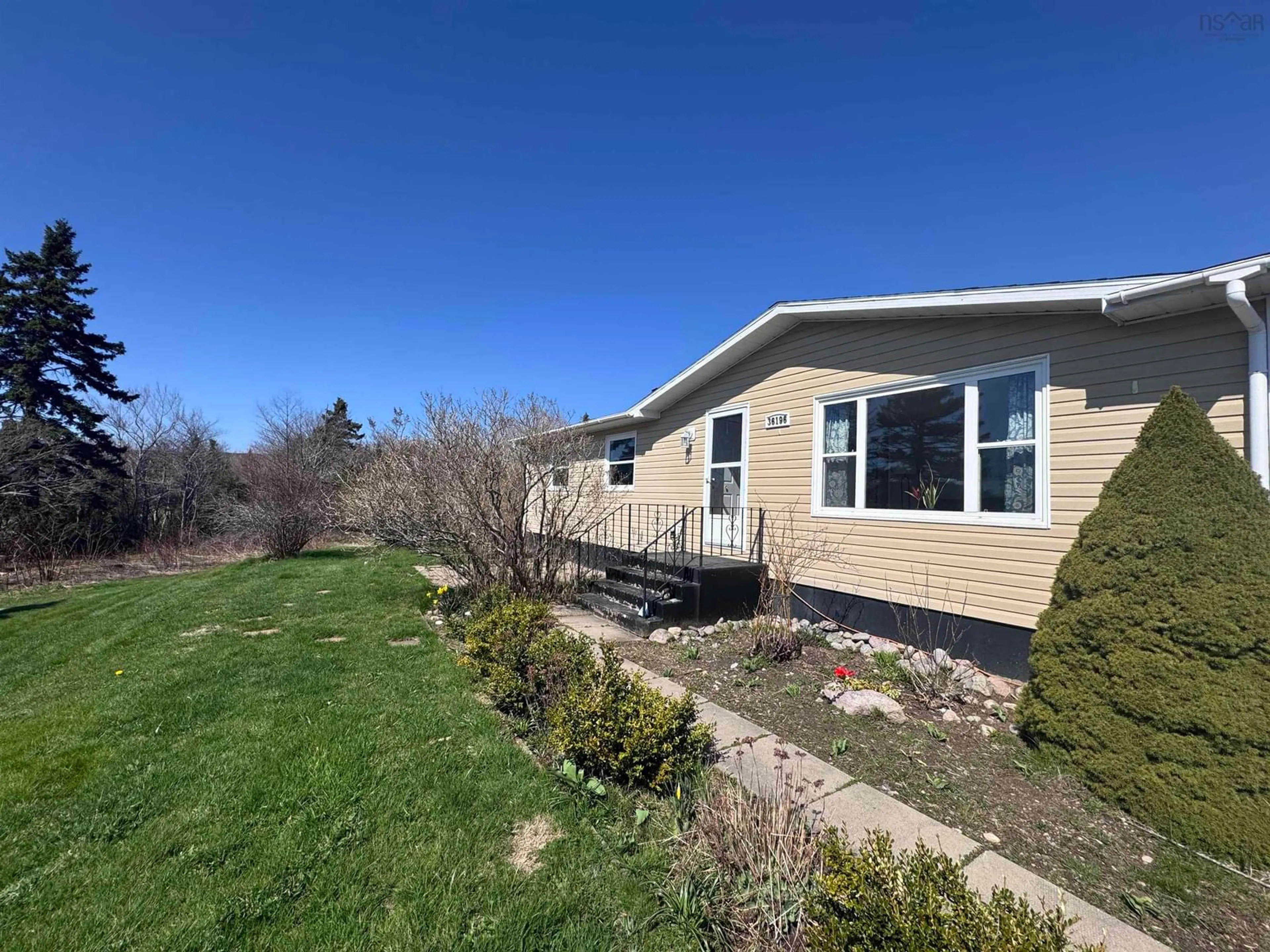 Home with vinyl exterior material, unknown for 36196 Cabot Trail, Ingonish Nova Scotia B0C 1K0