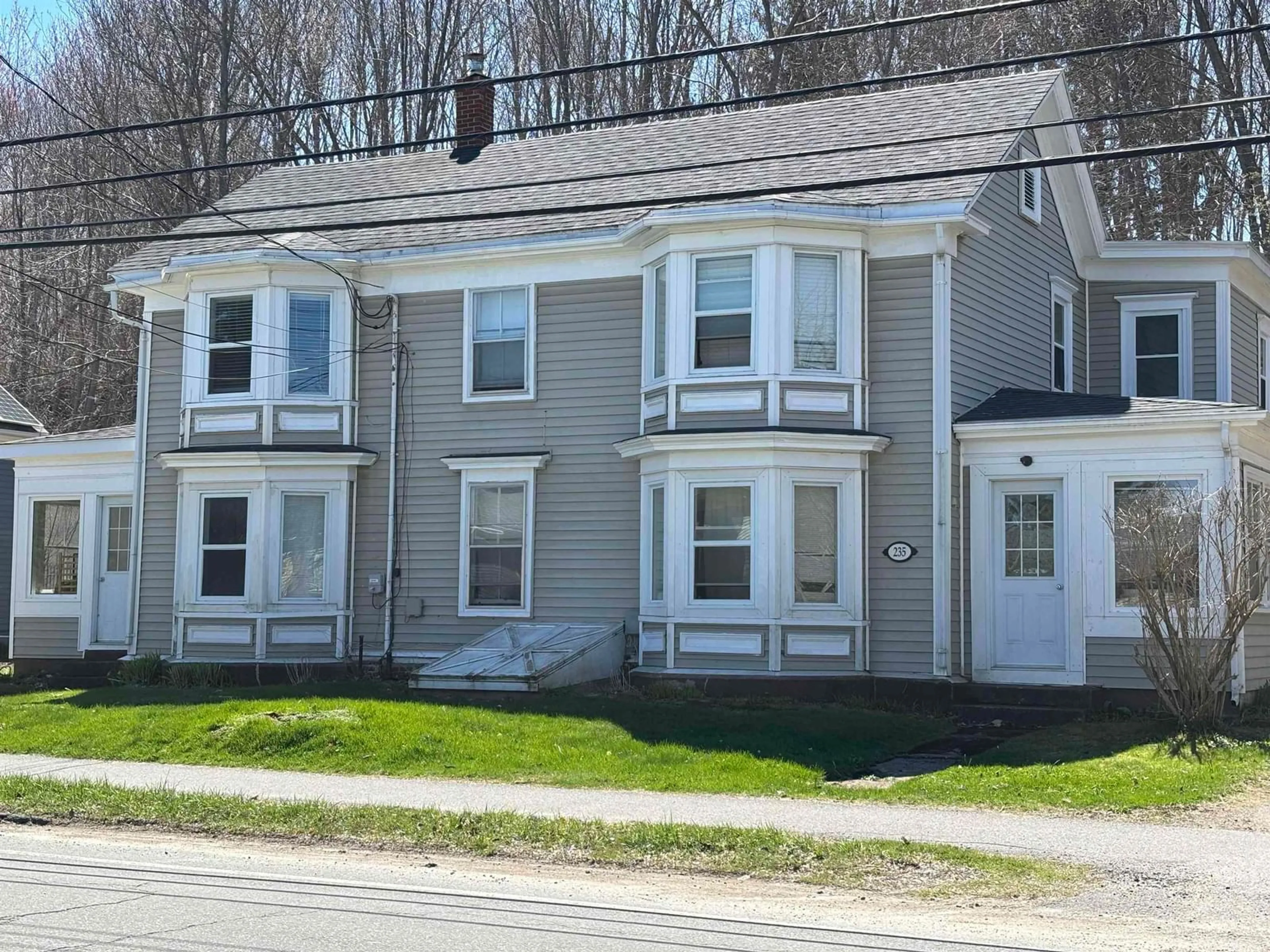 Unknown for 235 Main St, Wolfville Nova Scotia B4P 1C5