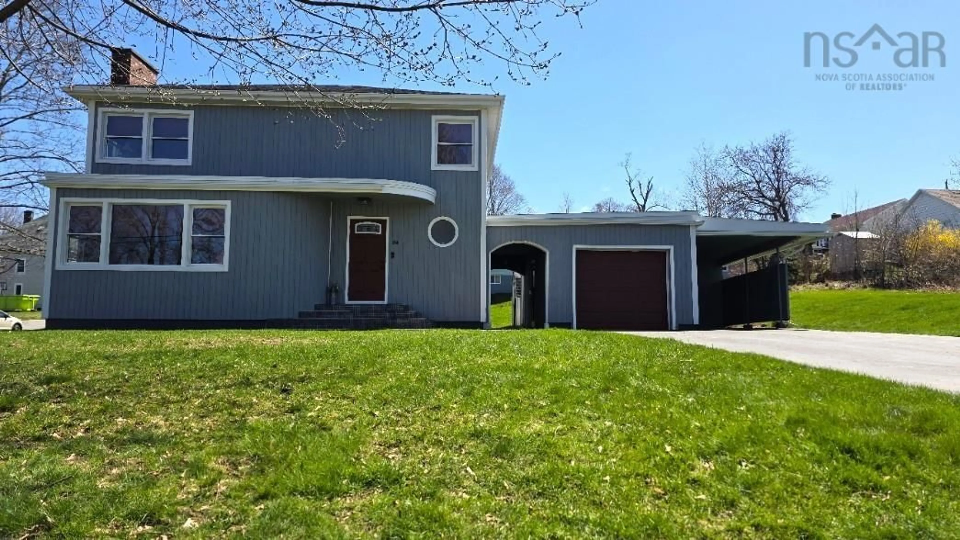 Home with vinyl exterior material, street for 154 Willow Ave, New Glasgow Nova Scotia B2H 1Z9