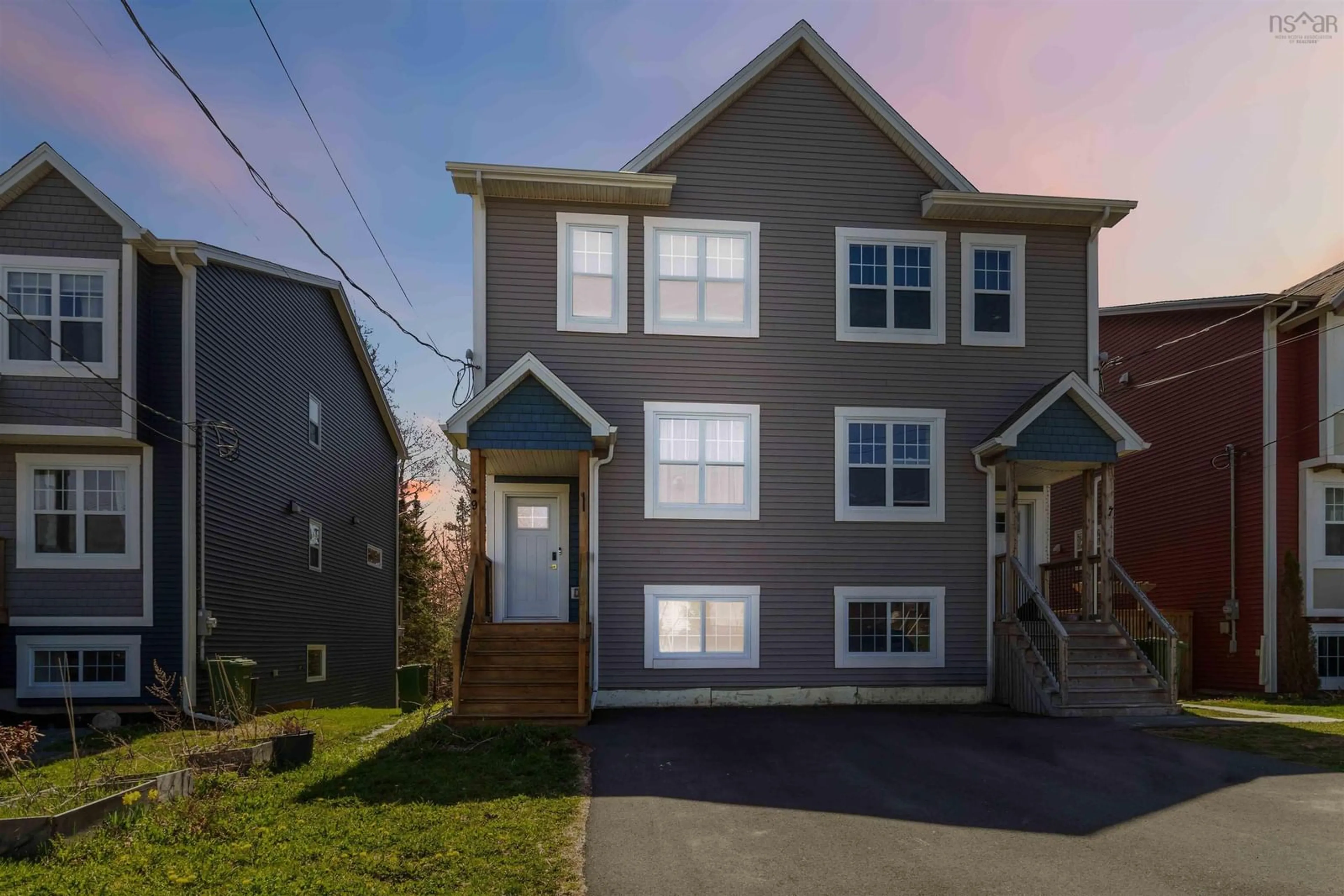Home with vinyl exterior material, street for 9 Chambers Crt, Halifax Nova Scotia B3R 0C6