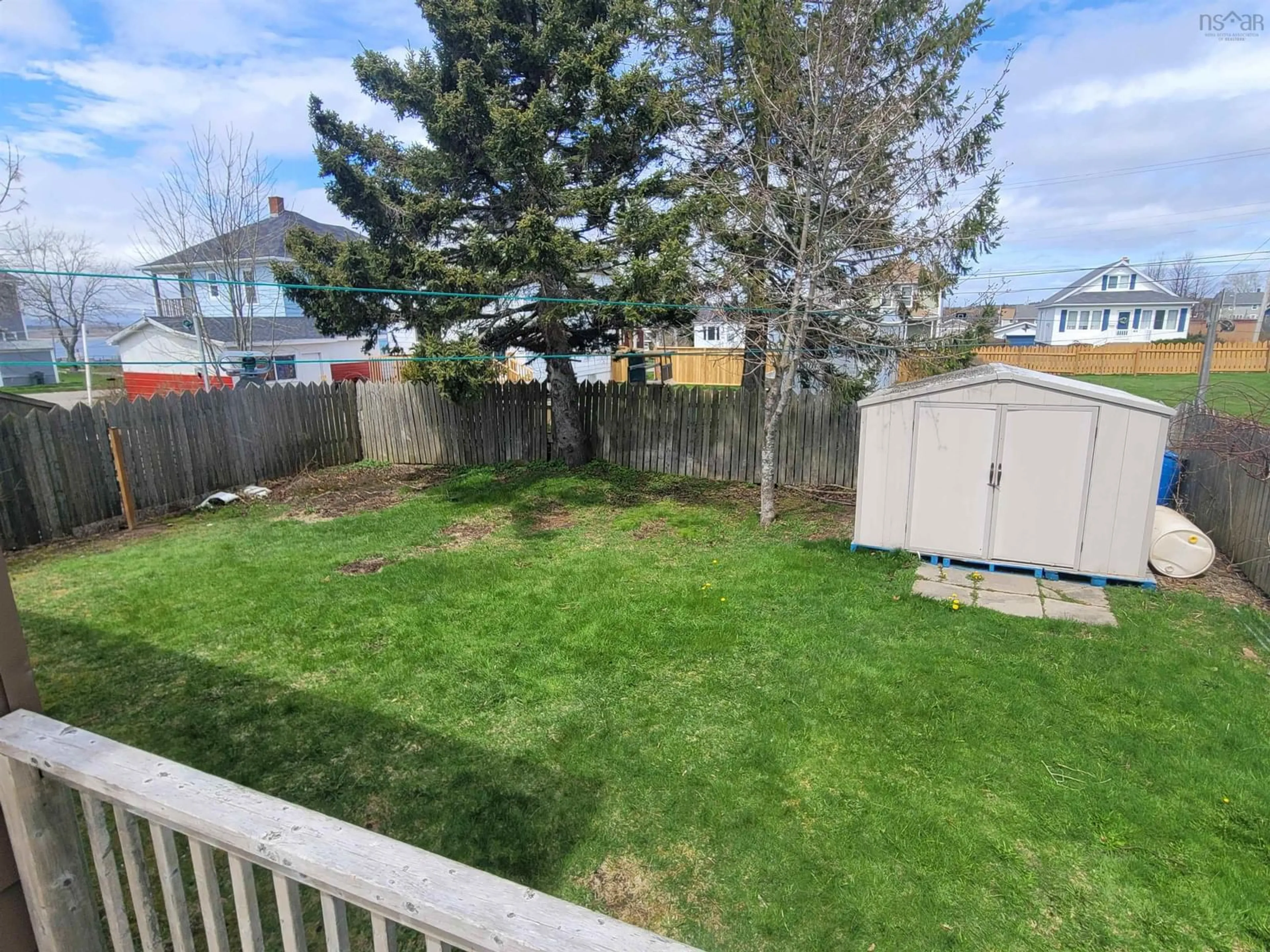 A pic from outside/outdoor area/front of a property/back of a property/a pic from drone, unknown for 33 Mercer St, Whitney Pier Nova Scotia B1N 2X8