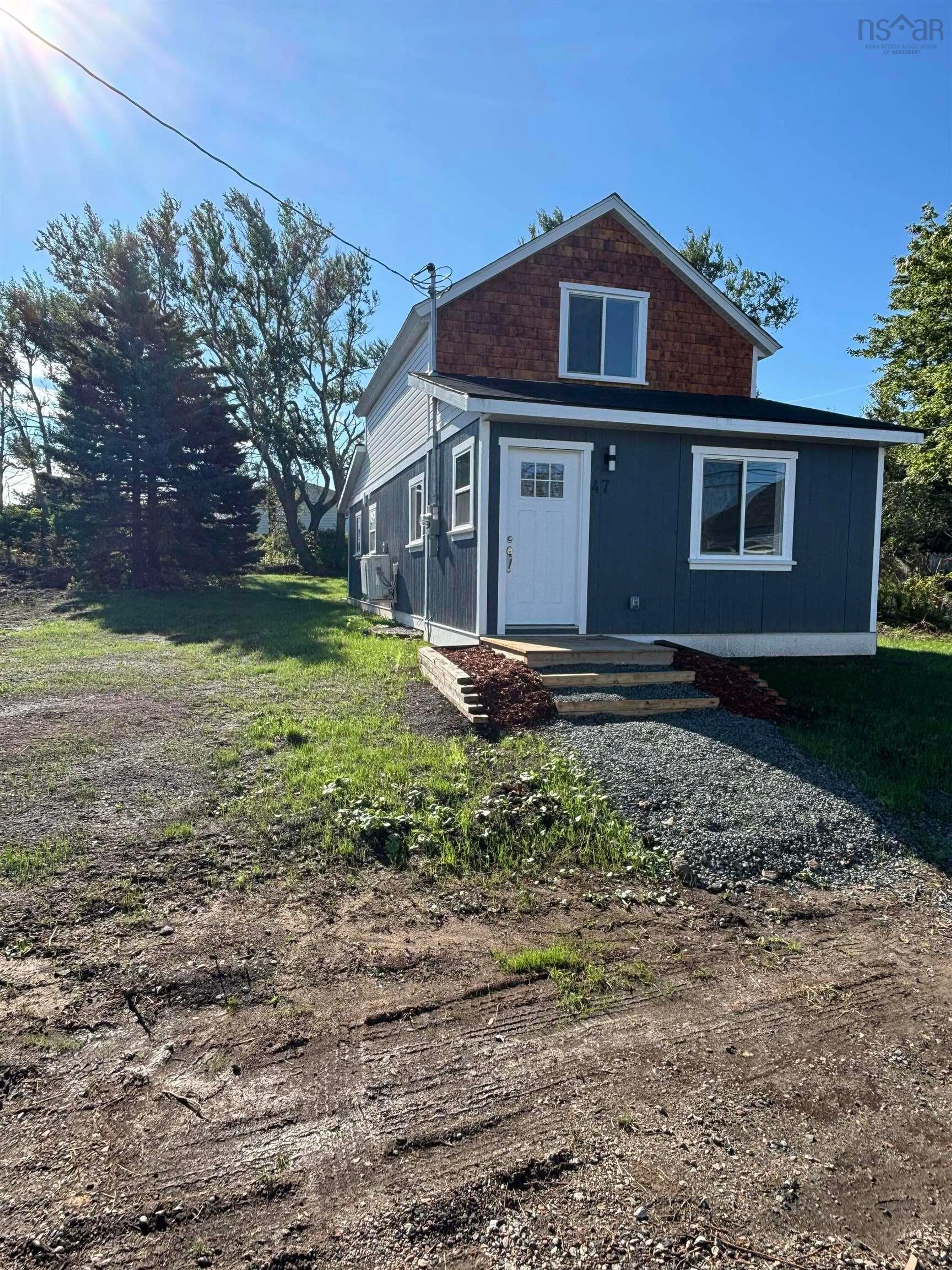 Home with vinyl exterior material, street for 47 School St, Glace Bay Nova Scotia B1A 1J3