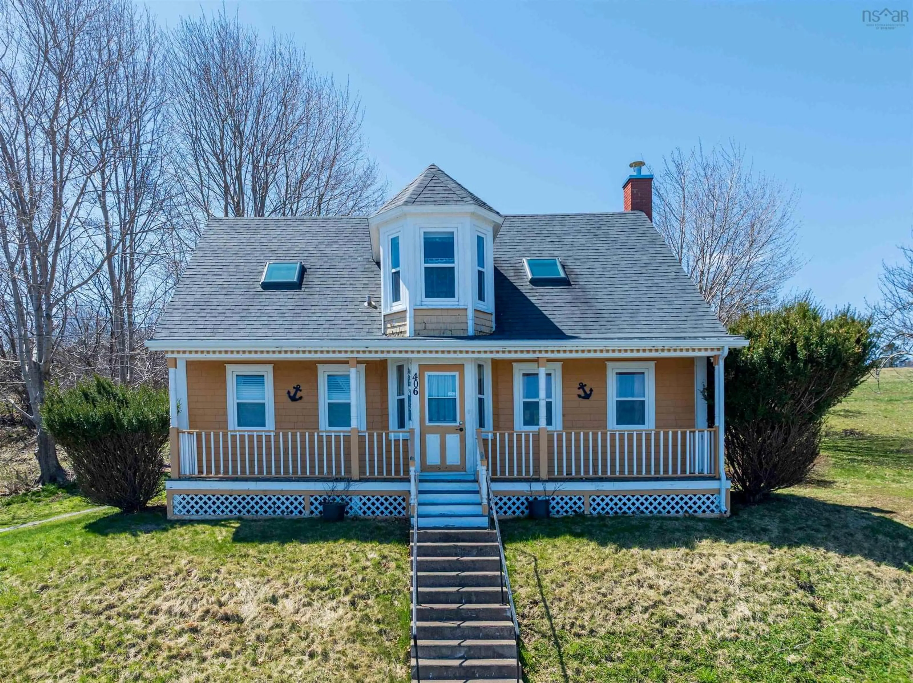 Home with vinyl exterior material, street for 406 Kingsburg Rd, Lower Rose Bay Nova Scotia B0J 2X0