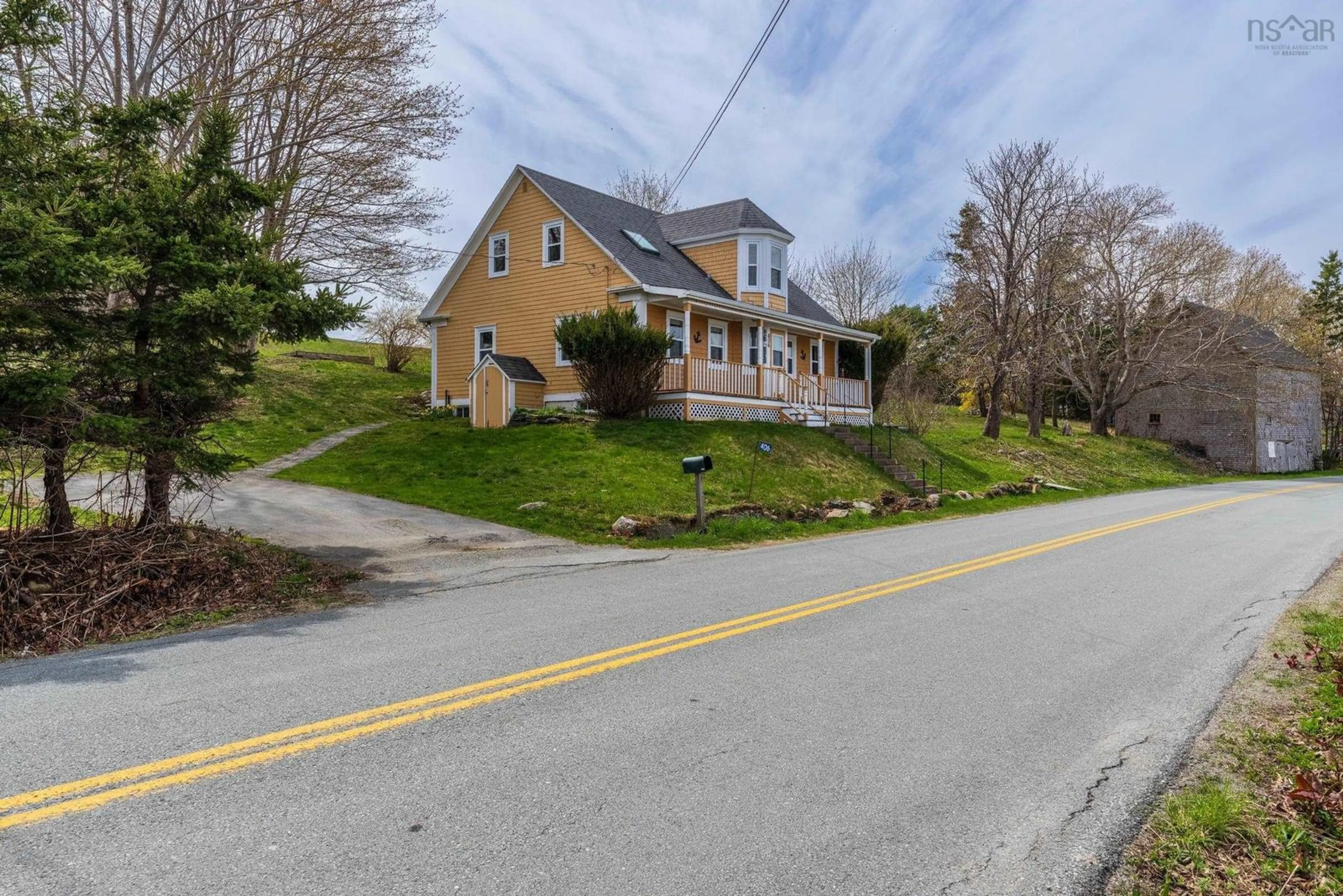 A pic from outside/outdoor area/front of a property/back of a property/a pic from drone, street for 406 Kingsburg Rd, Lower Rose Bay Nova Scotia B0J 2X0