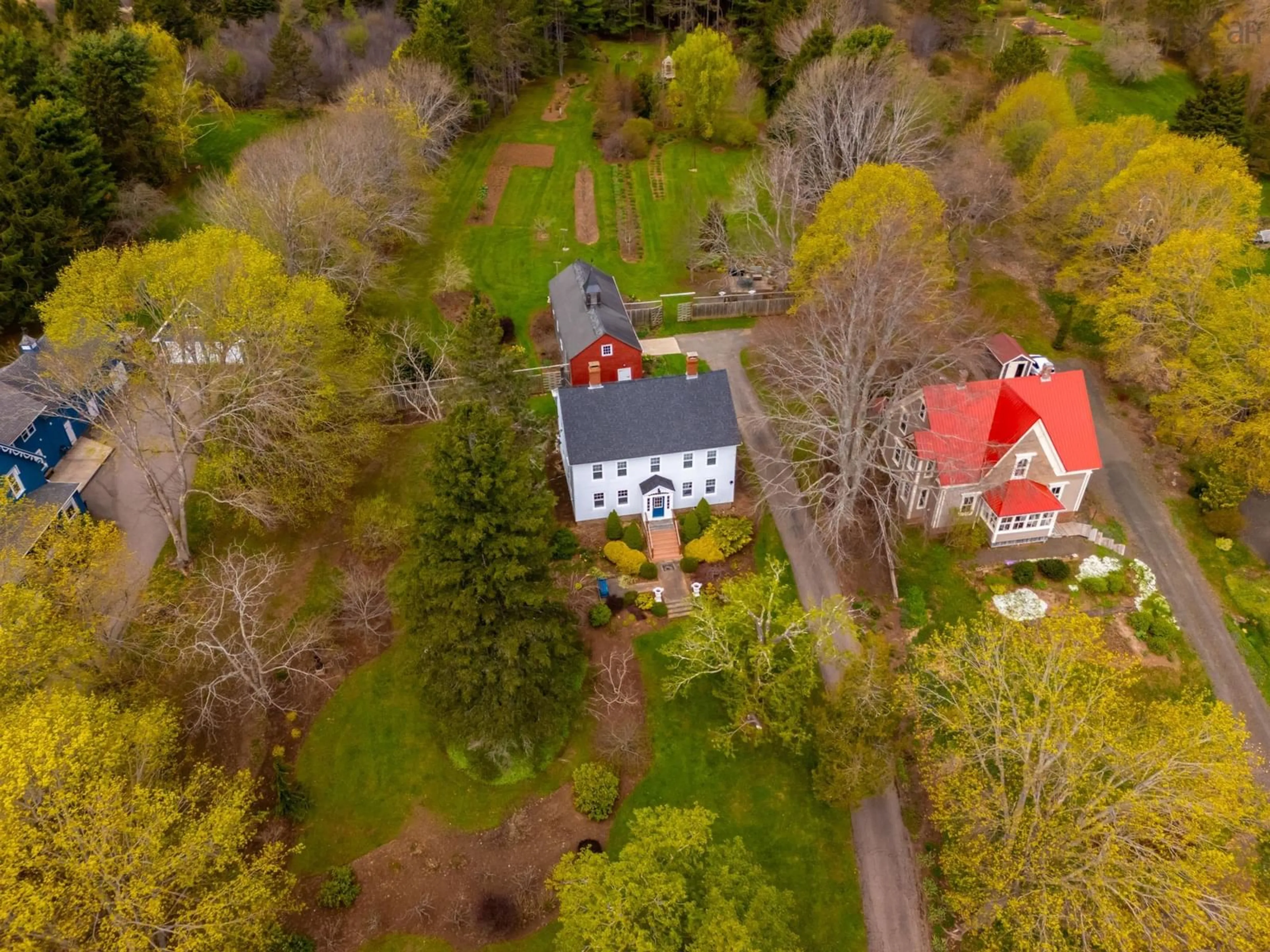 A pic from outside/outdoor area/front of a property/back of a property/a pic from drone, street for 5315 Granville Rd, Granville Ferry Nova Scotia B0S 1K0