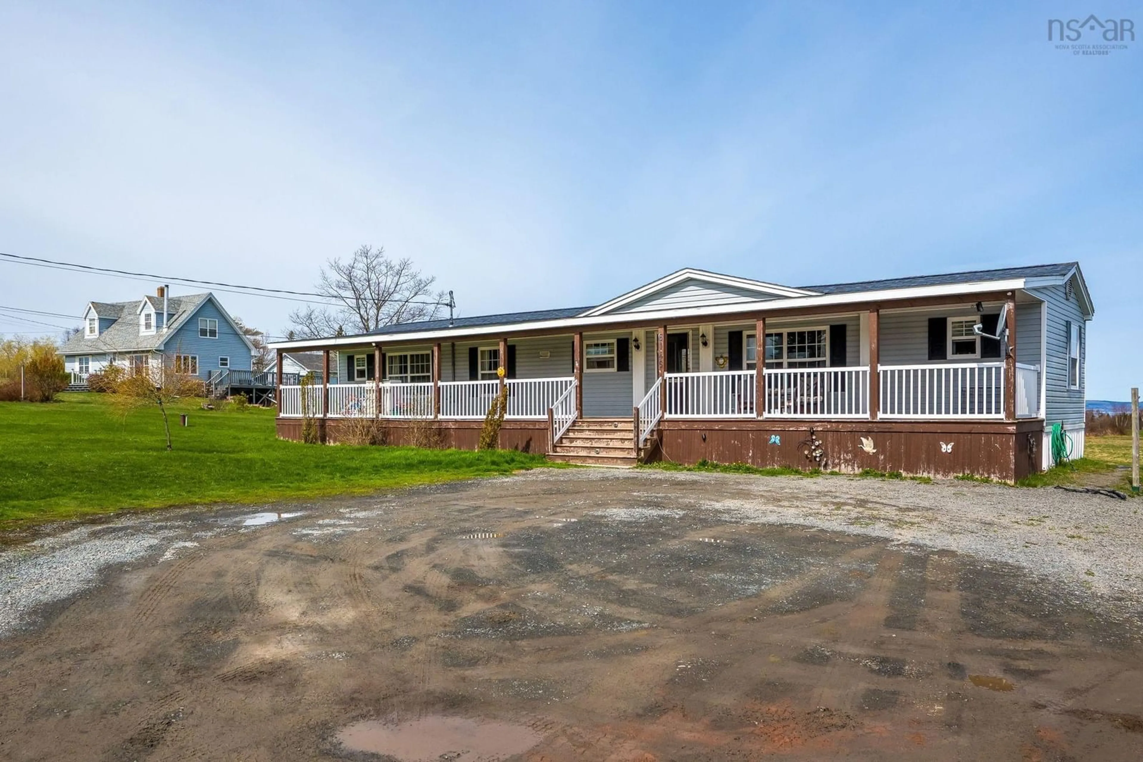 Home with vinyl exterior material, building for 6145 Highway 215, Cheverie Nova Scotia B0N 2A0