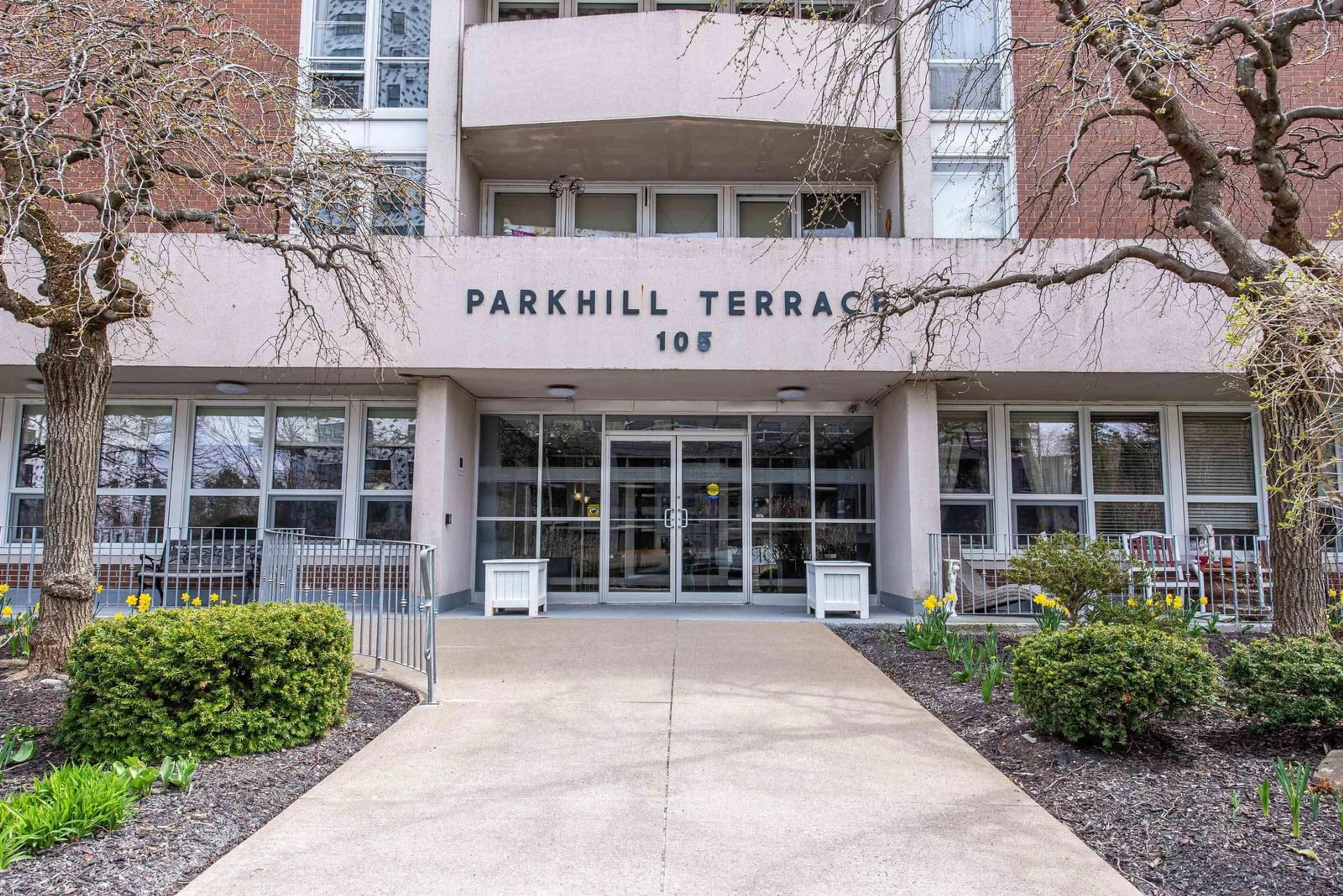 Indoor foyer for 105 Dunbrack St #802, Halifax Nova Scotia B3M 3G7