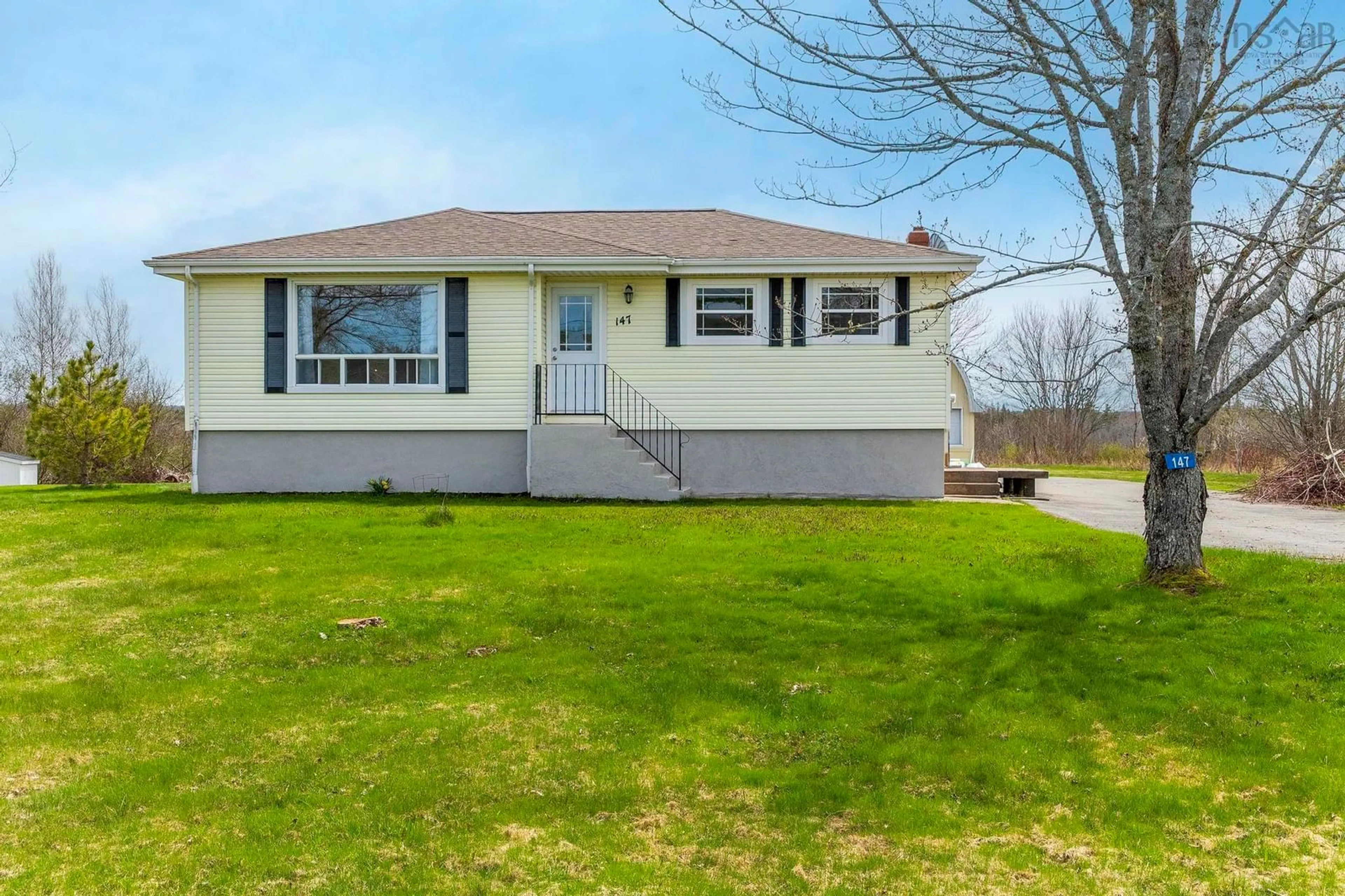 Home with vinyl exterior material, street for 147 Horne Settlement Rd, Enfield Nova Scotia B2T 1G8