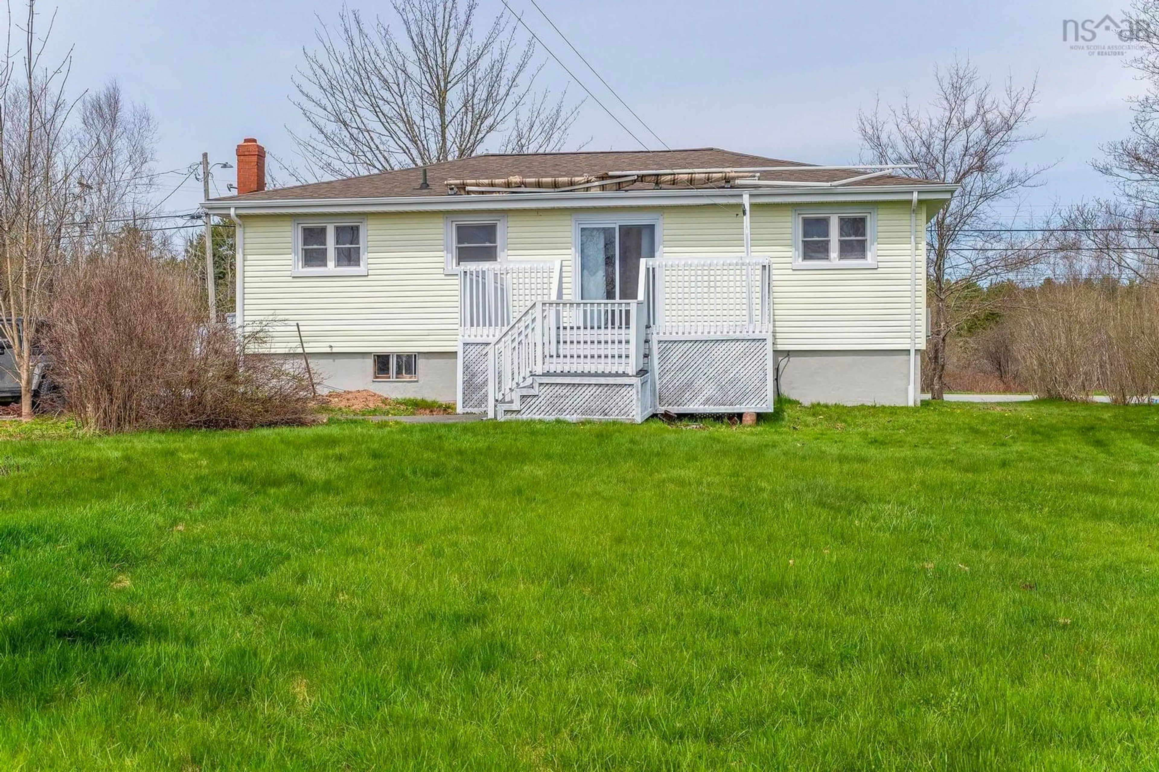 A pic from outside/outdoor area/front of a property/back of a property/a pic from drone, street for 147 Horne Settlement Rd, Enfield Nova Scotia B2T 1G8