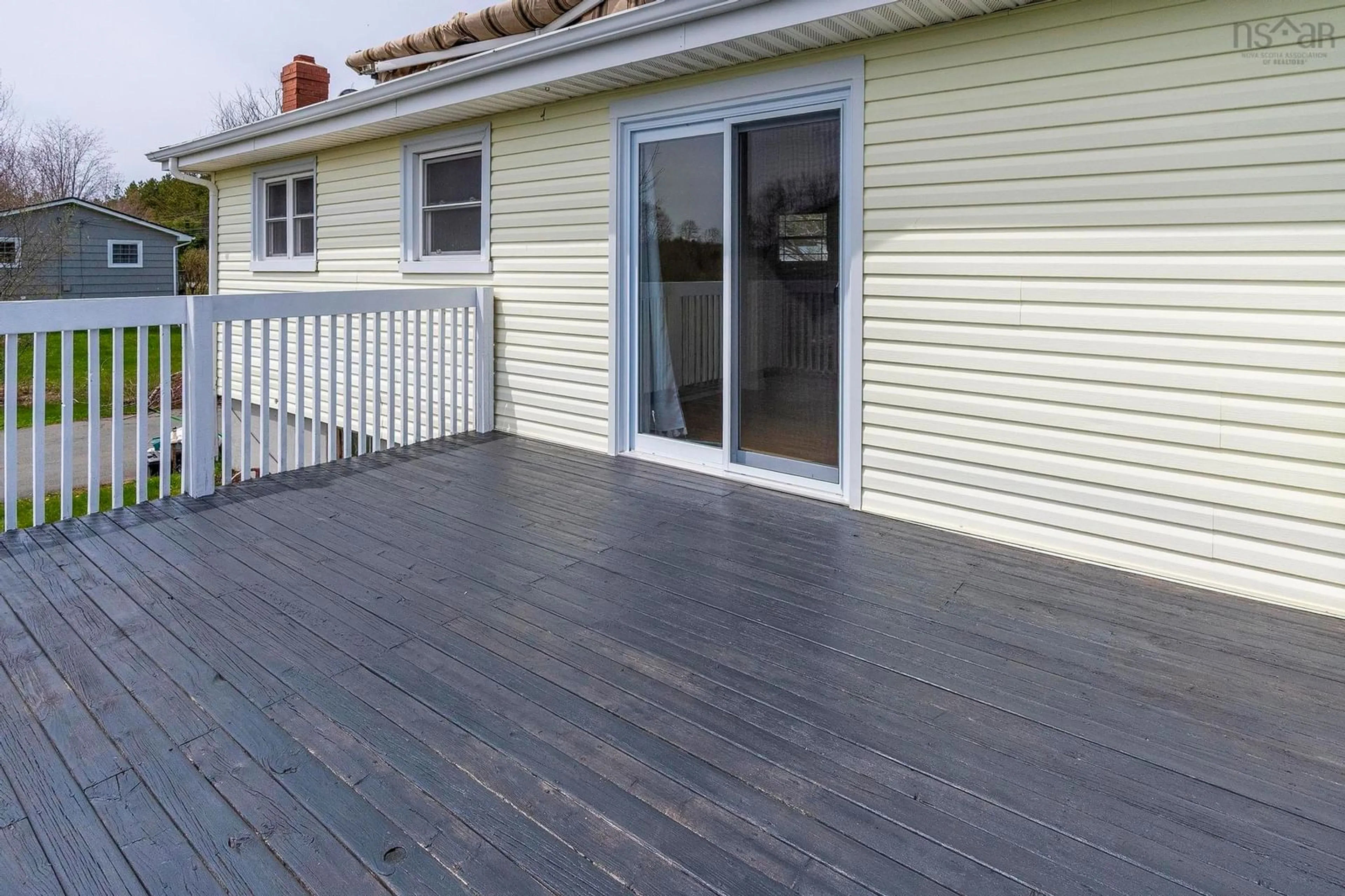 Patio, street for 147 Horne Settlement Rd, Enfield Nova Scotia B2T 1G8