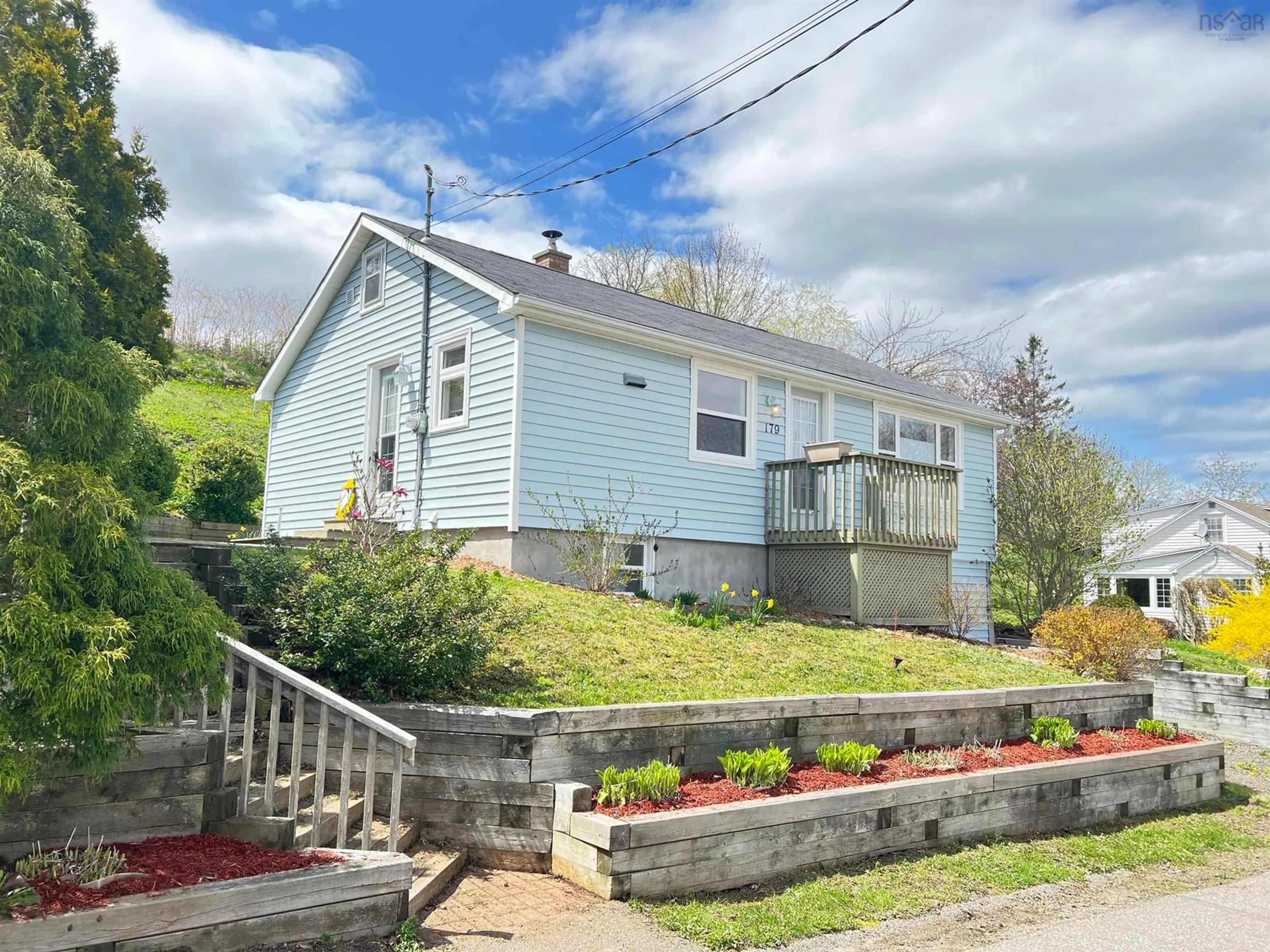 A pic from outside/outdoor area/front of a property/back of a property/a pic from drone, street for 179 Second Ave, Digby Nova Scotia B0V 1A0