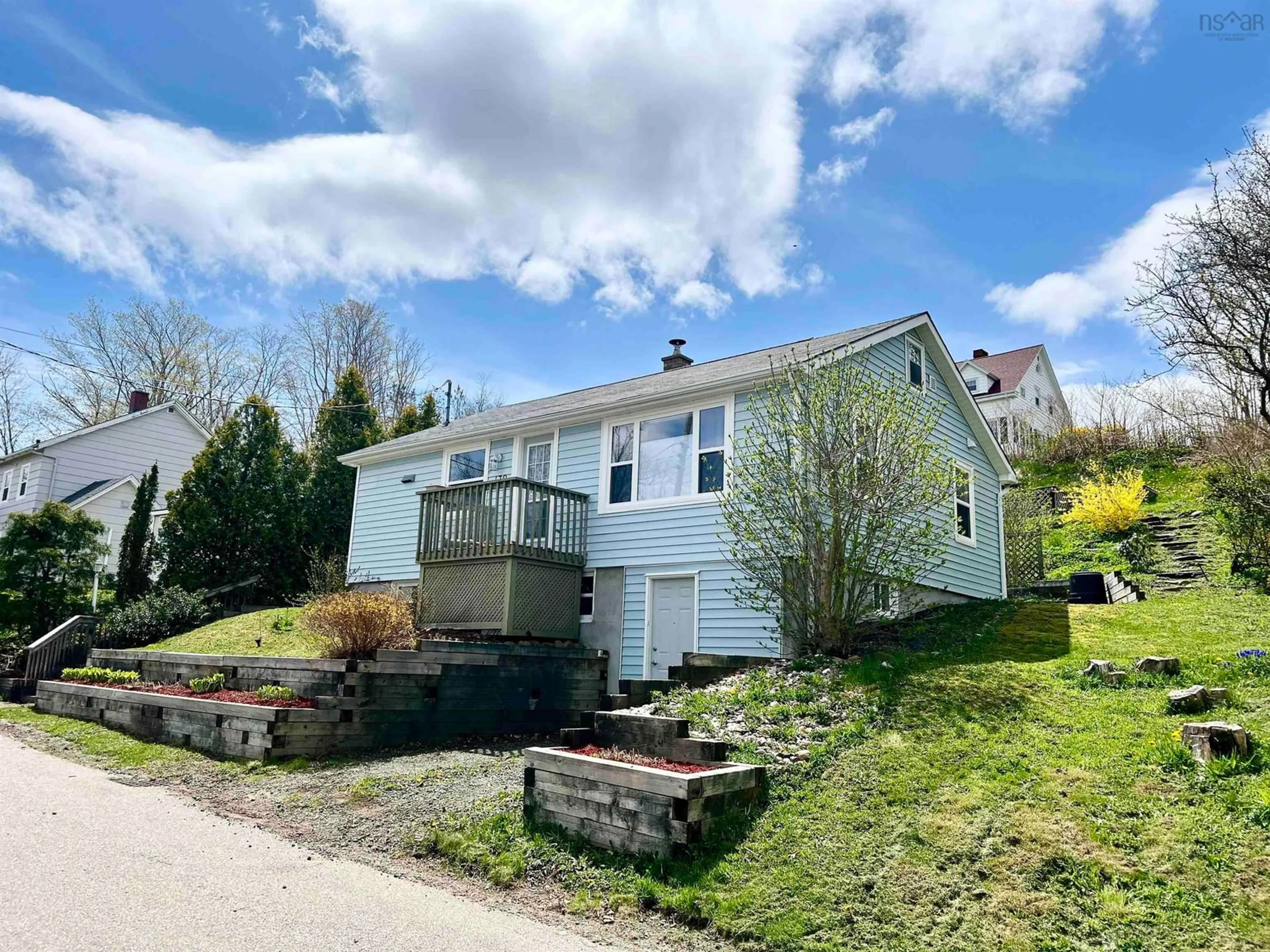A pic from outside/outdoor area/front of a property/back of a property/a pic from drone, street for 179 Second Ave, Digby Nova Scotia B0V 1A0