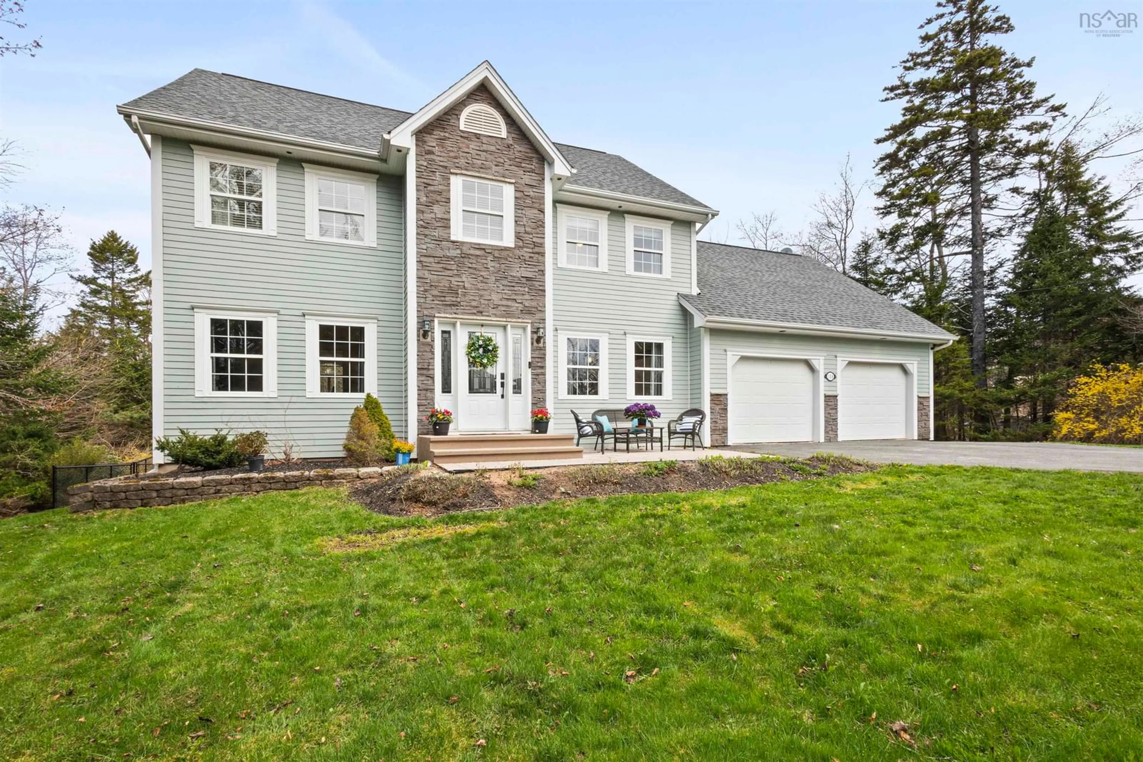 Home with vinyl exterior material, street for 158 Skye Cres, Hammonds Plains Nova Scotia B4B 1W8