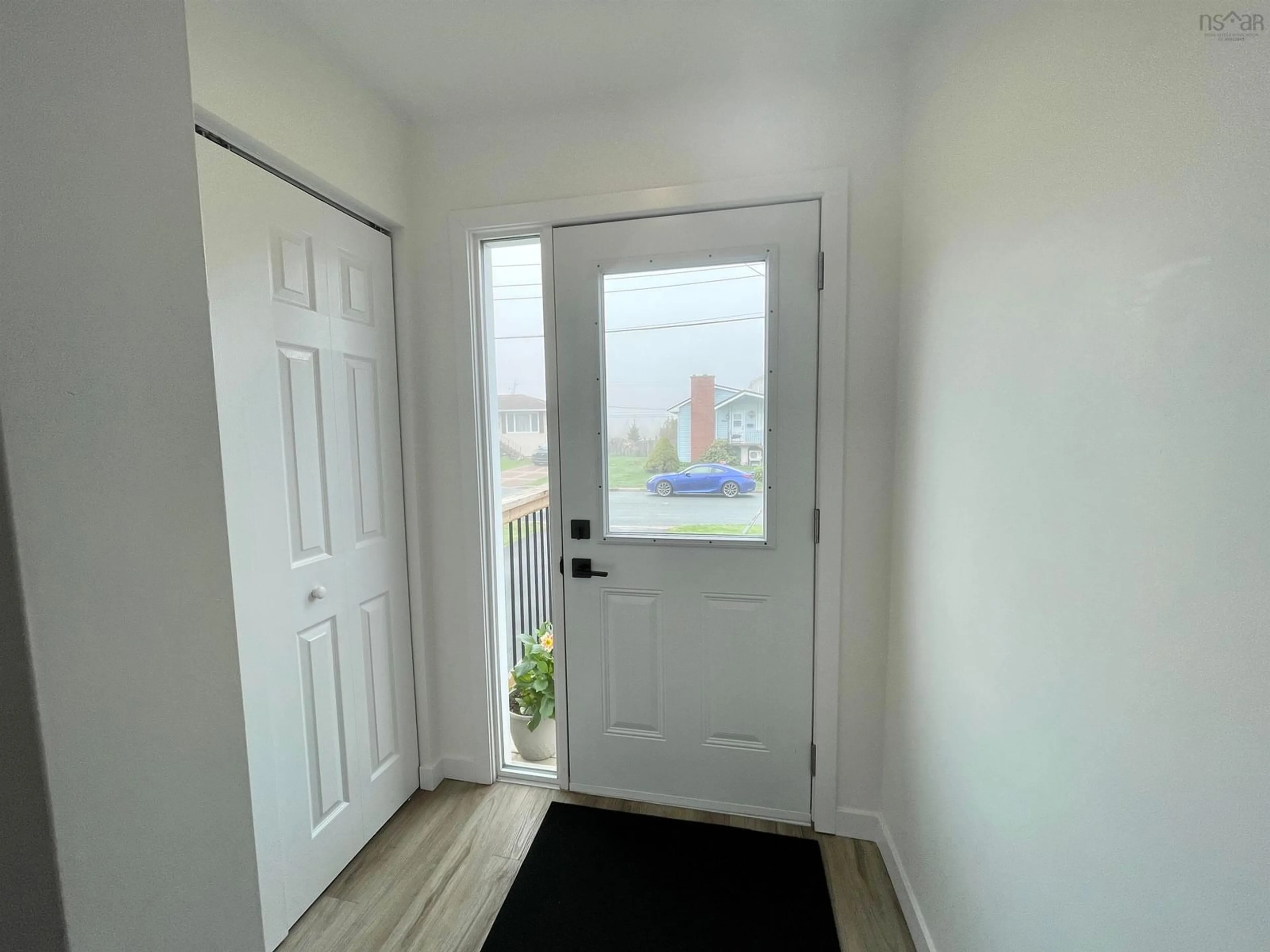 Indoor entryway for 12A Linden Lane, Halifax Nova Scotia B3R 1M9