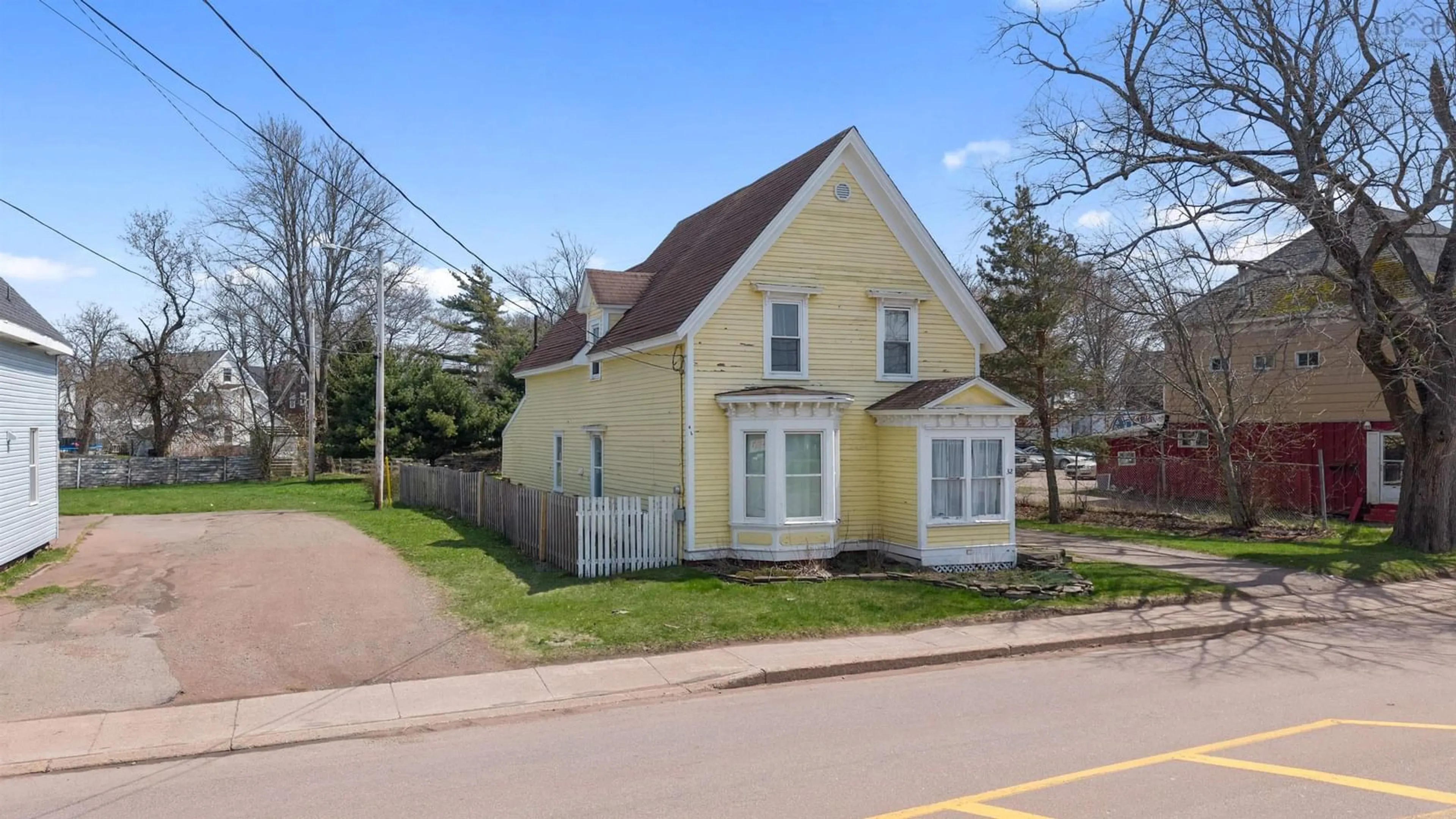 Unknown for 32 Albion St, Amherst Nova Scotia B4H 2V5