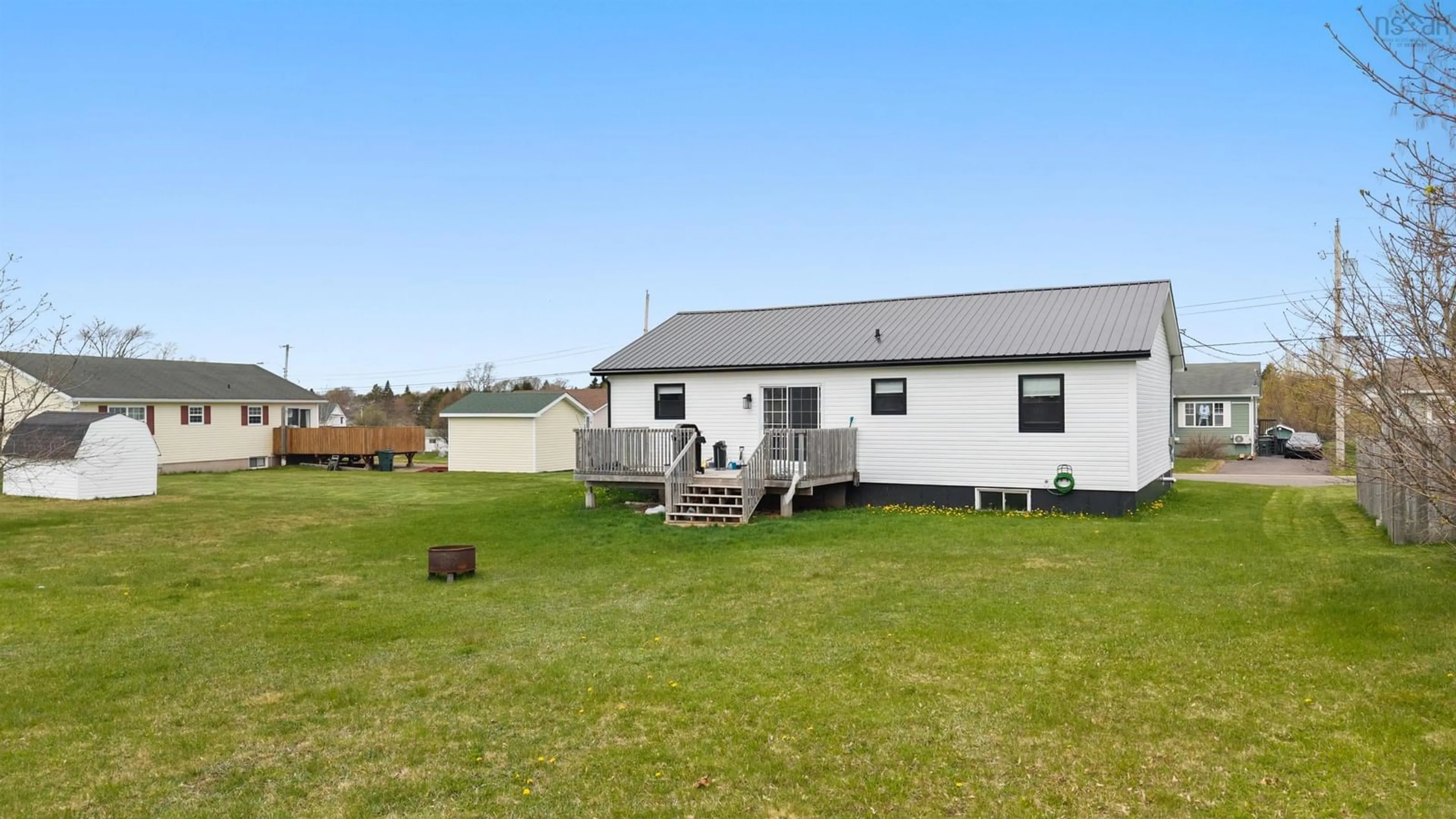 Unknown for 9 Webster St, Amherst Nova Scotia B4H 0A6